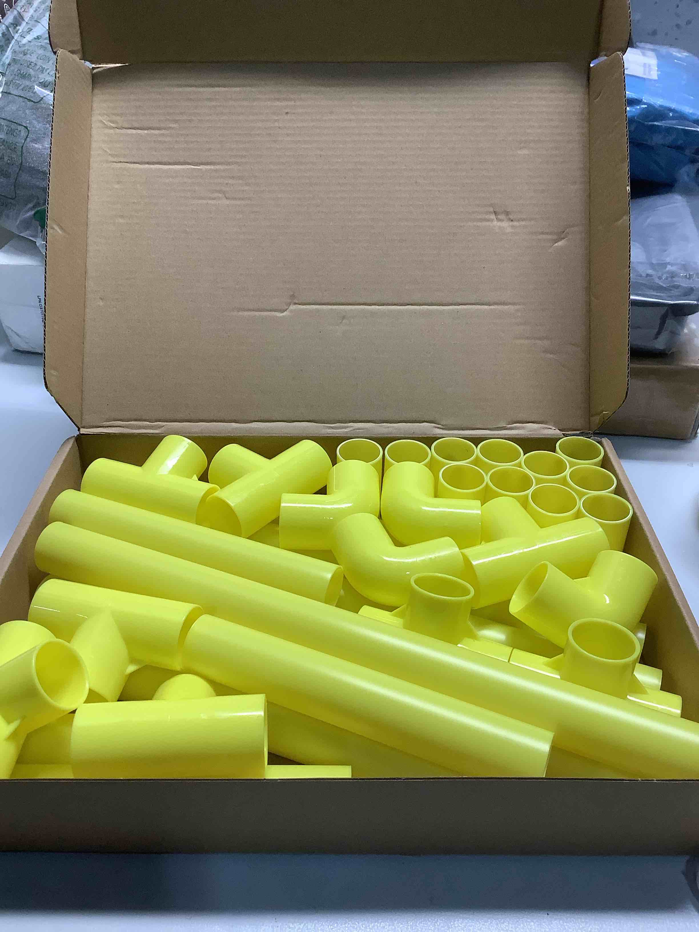 Condition photo showing Good Condition for 2 Pcs Football Party Decoration 19.69" x 11.81" Plastic Football Goal Centerpiece Soccer Goal Post Field Post Decoration for Game Day Soccer Theme Party Decor