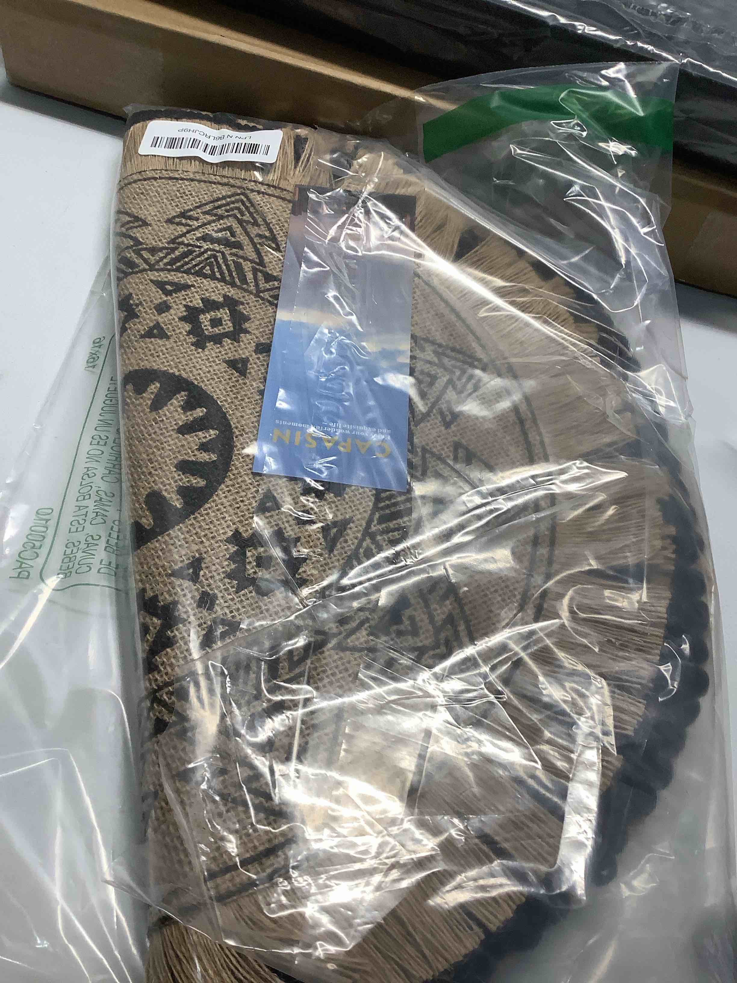 Condition photo showing Good Condition for Round Placemats Set of 8, Dining Winter Modern Dinner Braided Beige Boho Round Table and Fall Circle Placemats Boho Tssels Runner Kitchen Table Plate Mats Set of 8 (Black 8)