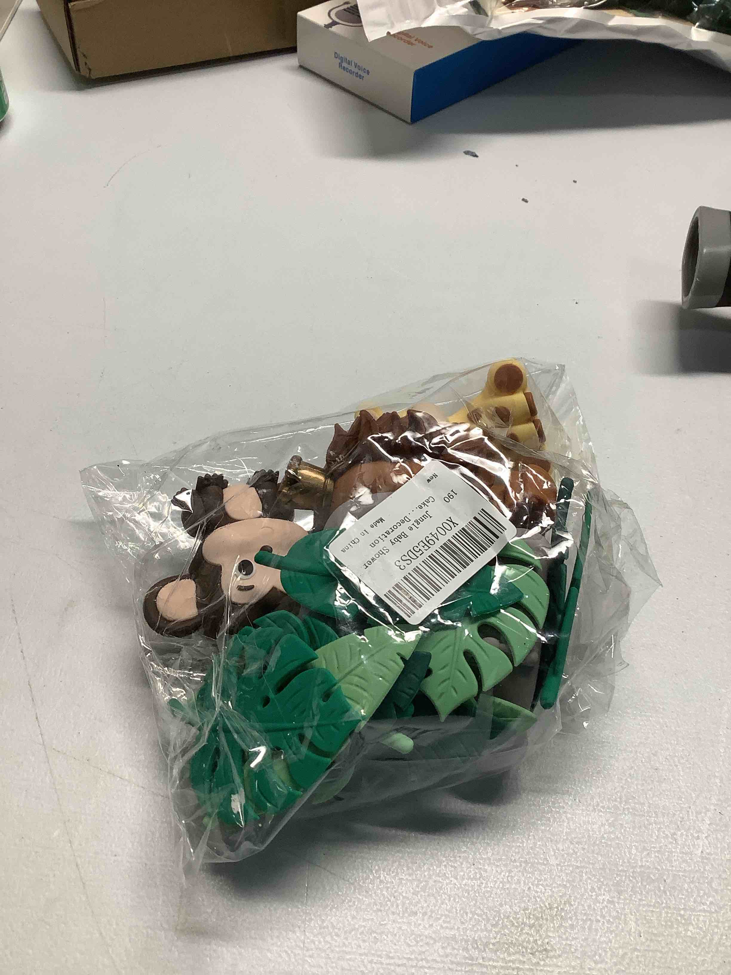 Condition photo showing Good Condition for JeVenis Safari Animal Cake Topper Jungle Baby Shower Cake Decoration Safari Animals Decoration Wild One Cake Decoration Two Wild Cake Toppers Giraffe Monkey Cake Topper