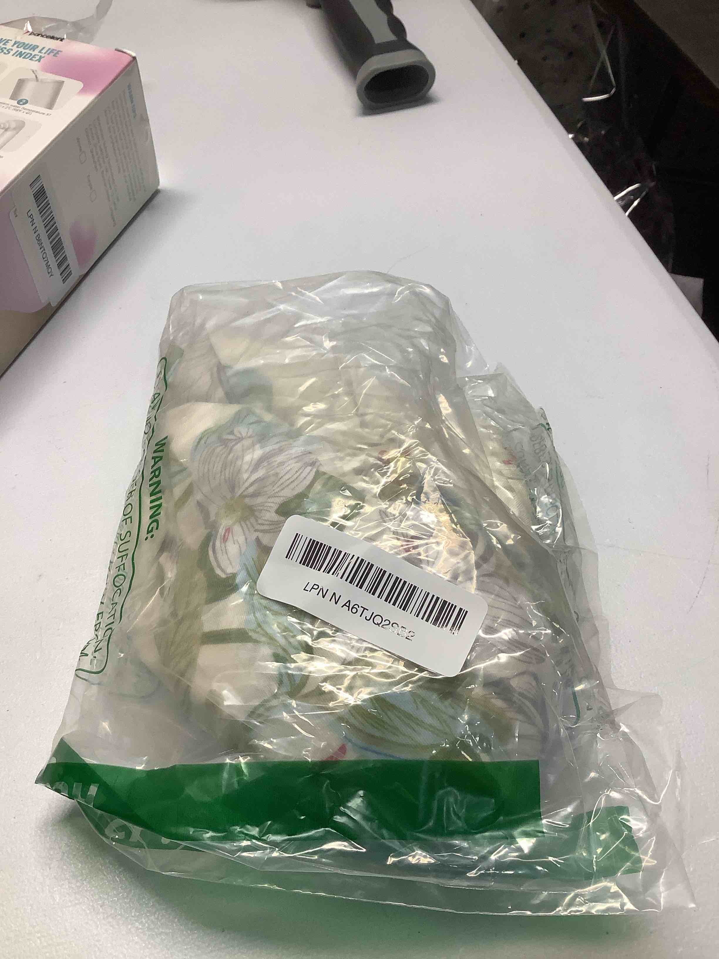 Condition photo showing Good Condition for Smiry Stretch Printed Office Computer Chair Covers, Universal Washable Removable Desk Rotating Chair Slipcovers Protector, Seat + Backrest Cover - Beige and Green Chair Seat Cover + Backrest Cover Beige and Green