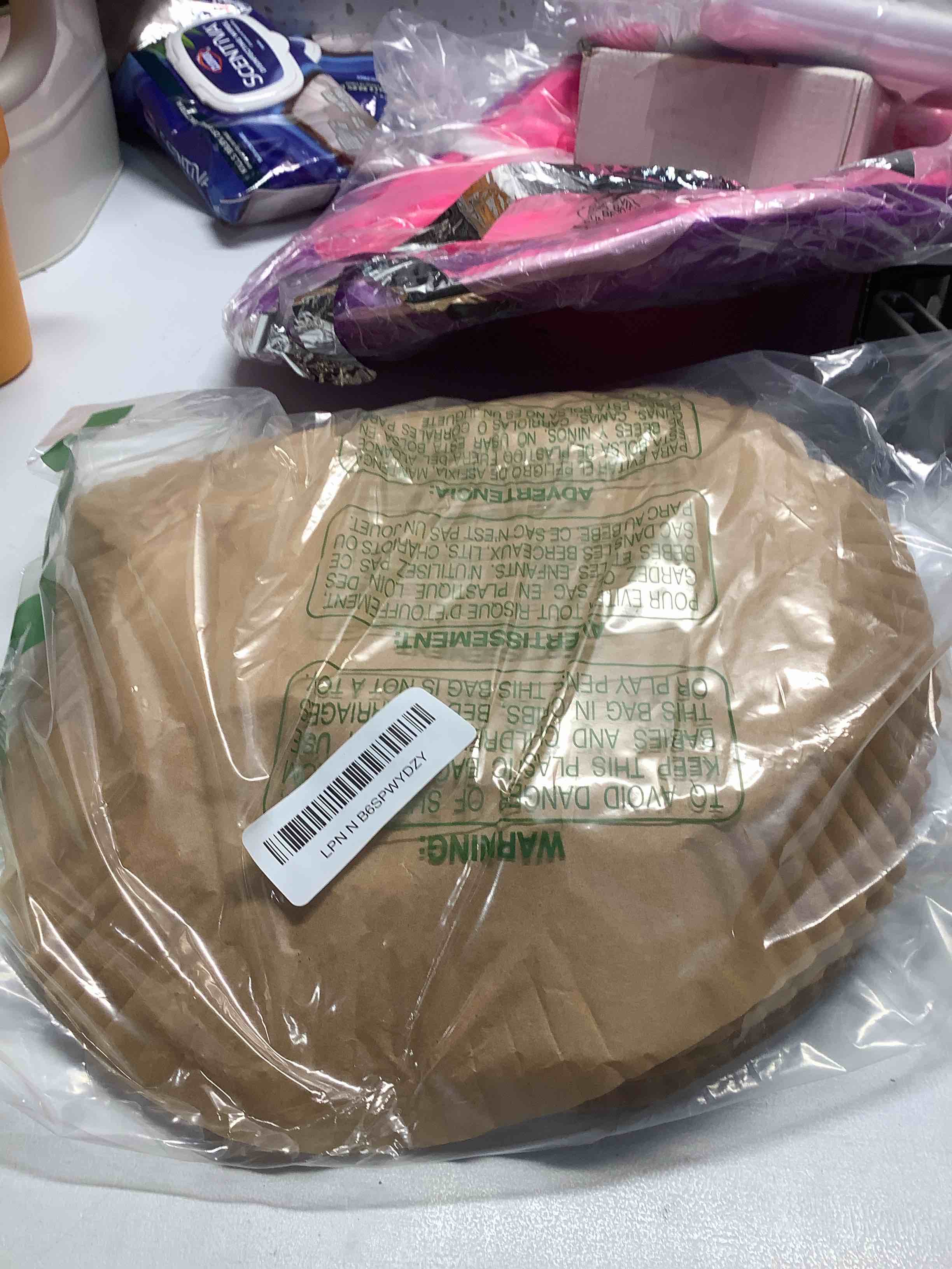 Condition photo showing Good Condition for 375Pcs Air Fryer Paper Liners, 8" Square Air Fryer Liners Disposable, Heavy-Duty Parchment Paper for 5-8 qt Airfryer, Non-Stick & Non-Leak Paper Liners for Oven Pan, Deep Fryer Parts & Accessories