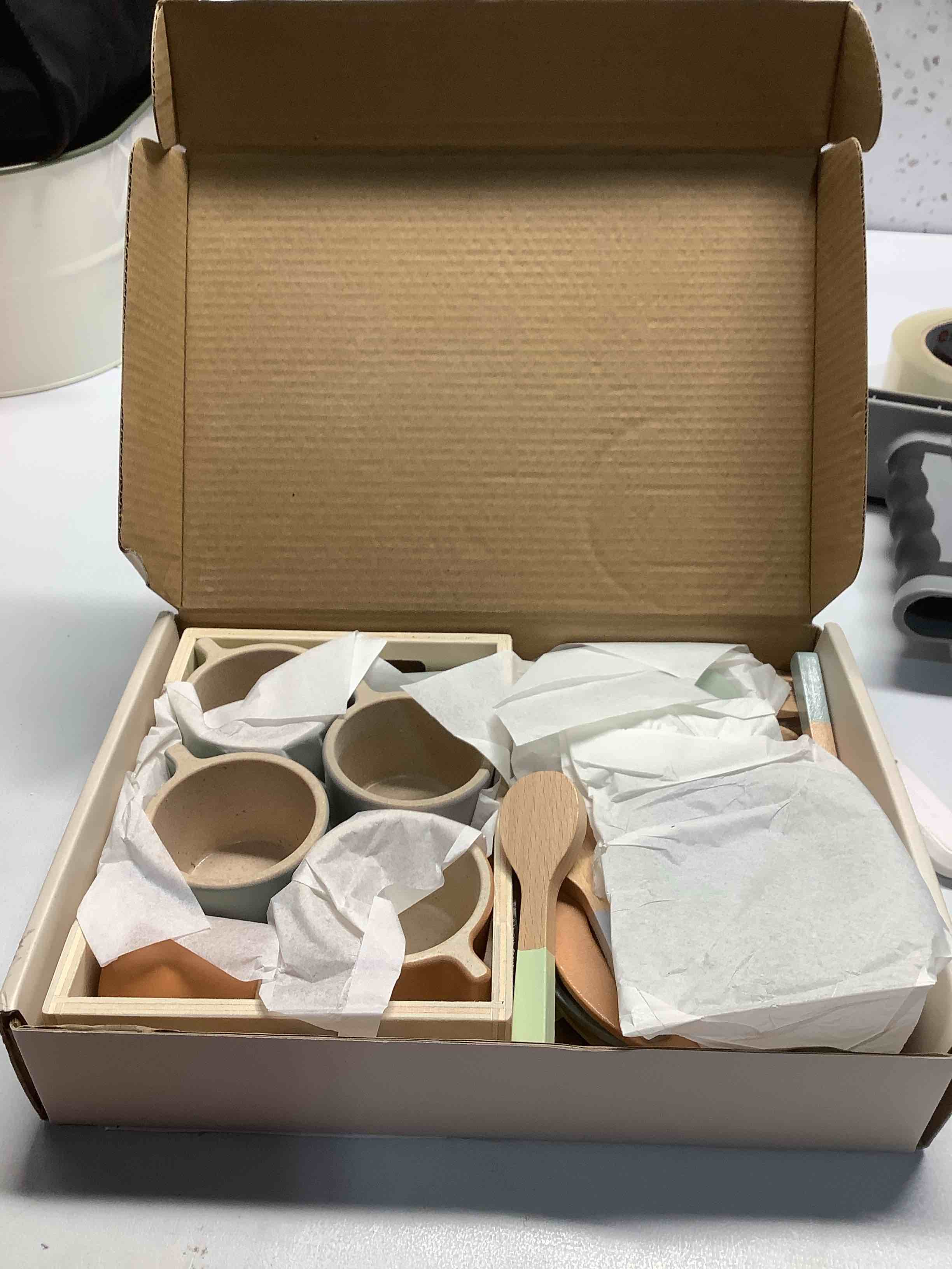 Condition photo showing Good Condition for Wooden Play Dishes and Plates for Kids Kitchen Set, 27 PCS Wooden Play Kitchen Accessories, Kitchen Toy for Toddlers Boys Girls 3 4 5 6