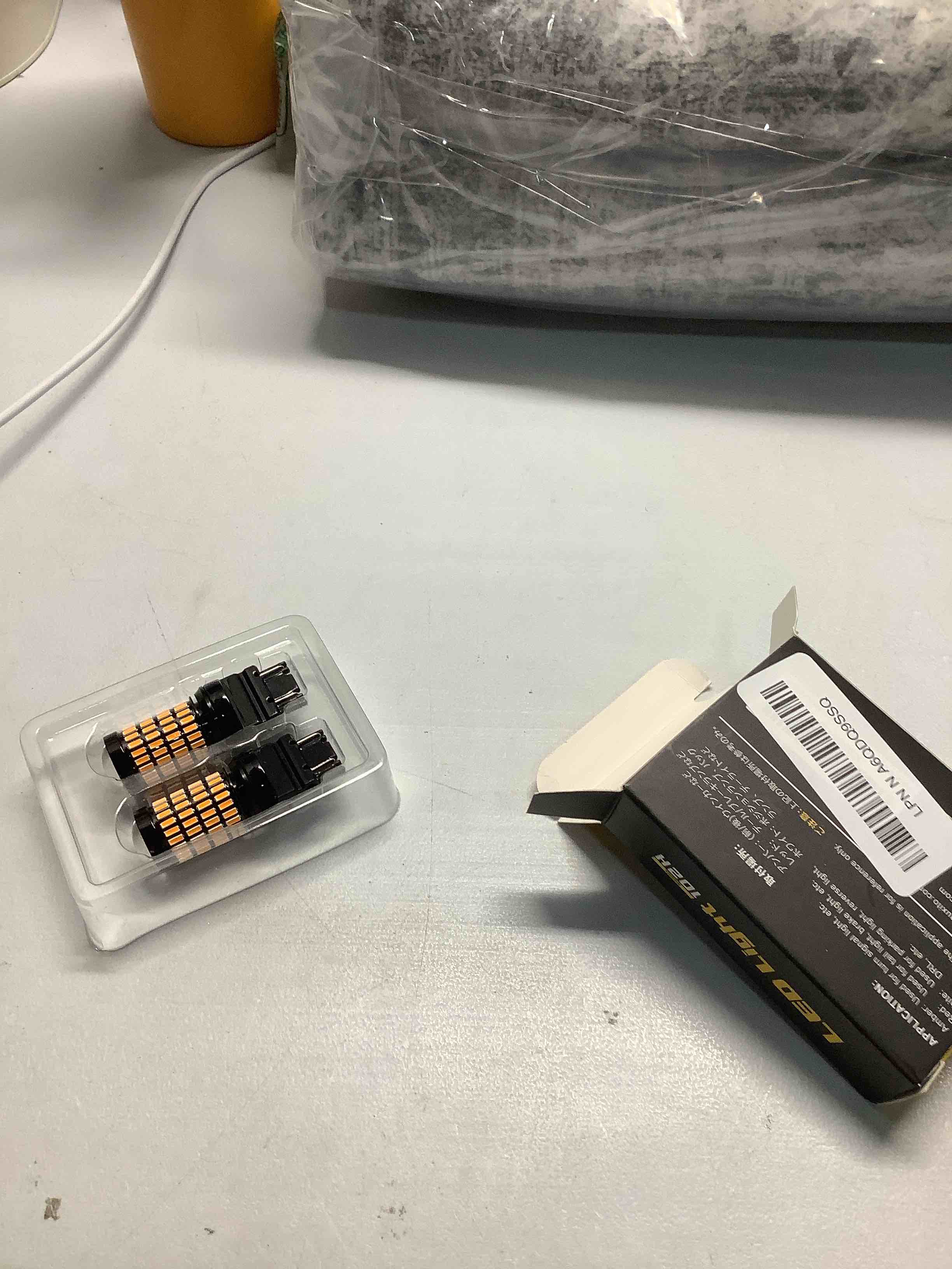 Condition photo showing Good Condition for AUXITO 3157 LED Bulbs Amber, Super Bright 3056 3156 3057 4157 LED Bulbs with Projector for Turn Signal Blinker Reverse Back Up Parking Marker Lights Amber Yellow 3157/3156