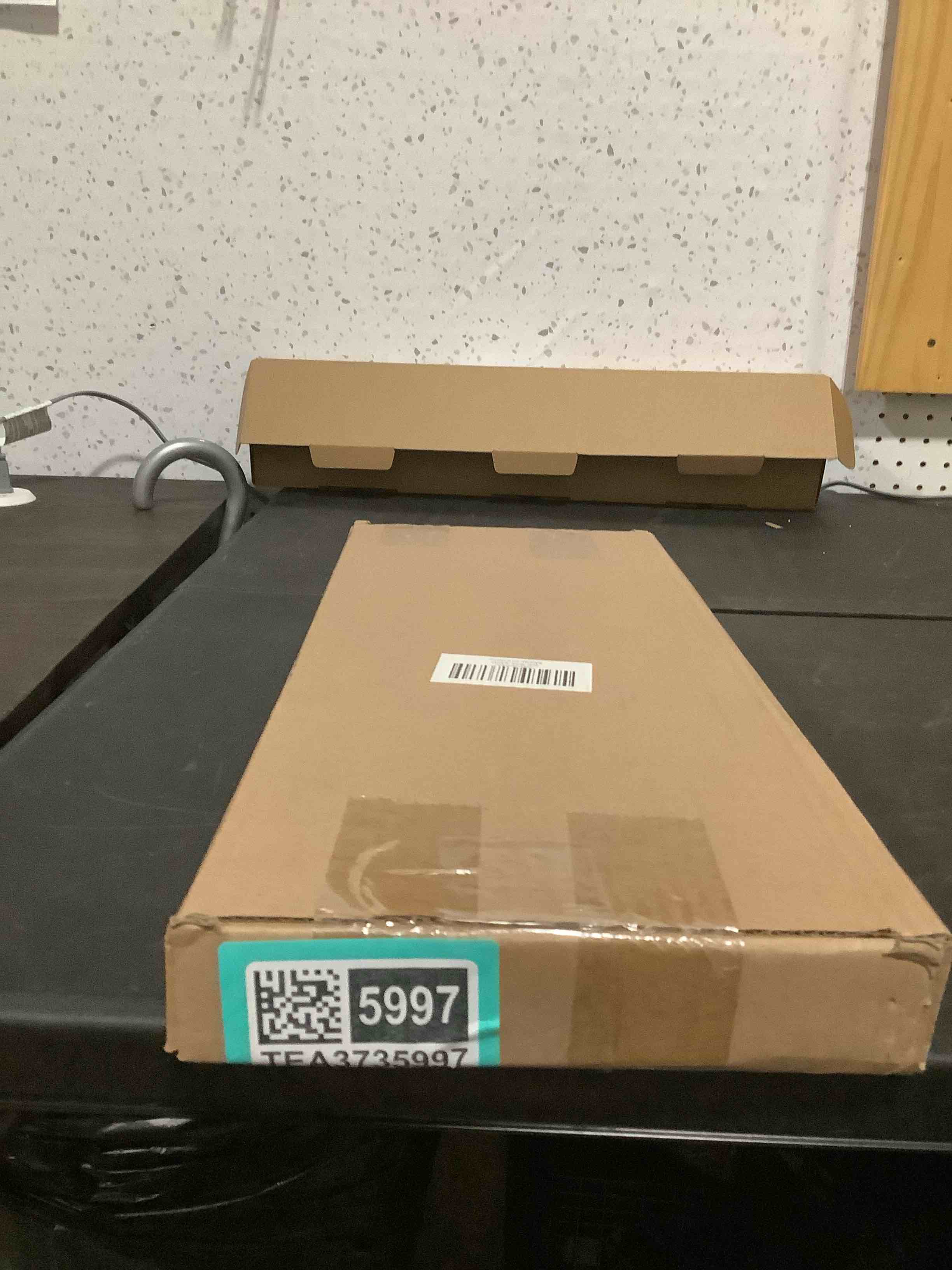 https://s3.amazonaws.com/lotting-images-prod/NKYBargainOutlett/TEA3735997_1776975419466.jpeg