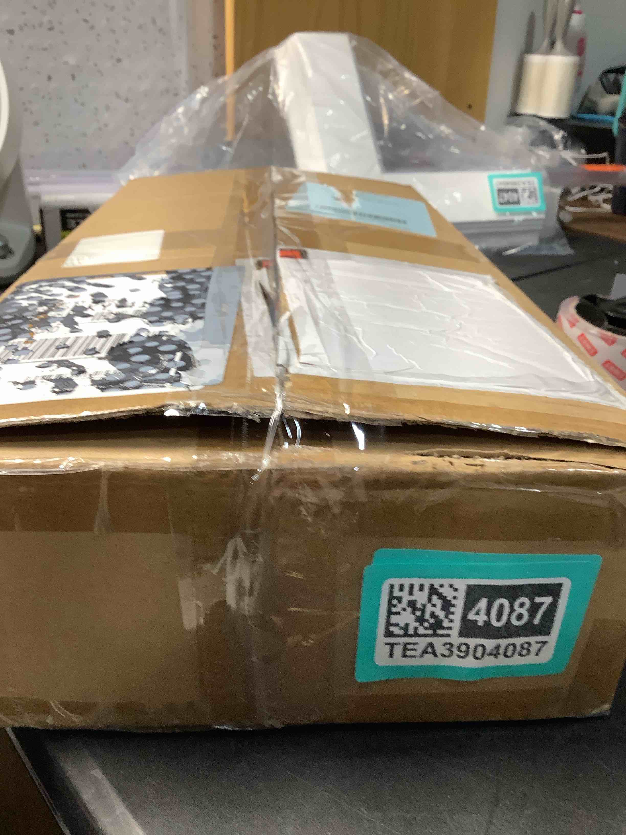 https://s3.amazonaws.com/lotting-images-prod/NKYBargainOutlett/TEA3904087_1777573540857.jpeg