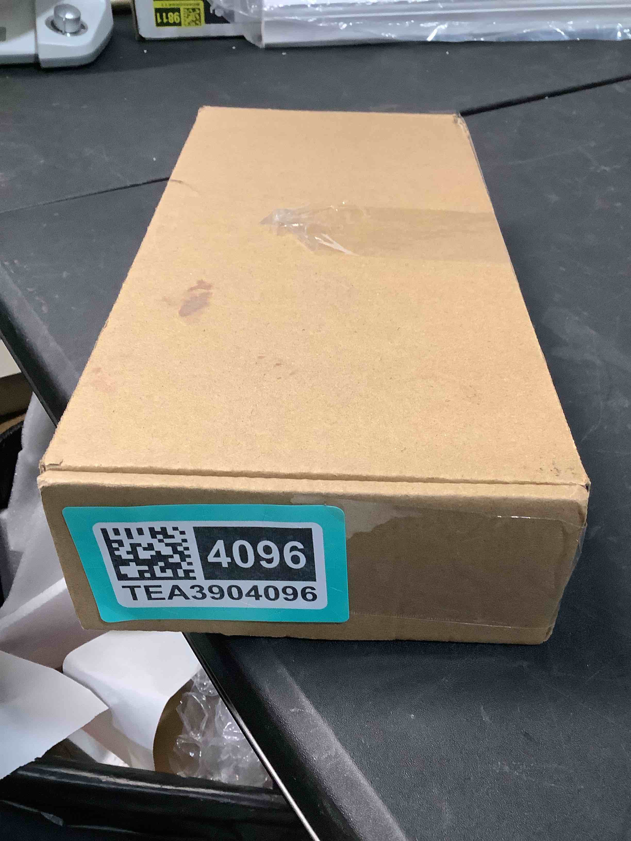 https://s3.amazonaws.com/lotting-images-prod/NKYBargainOutlett/TEA3904096_1777575851881.jpeg