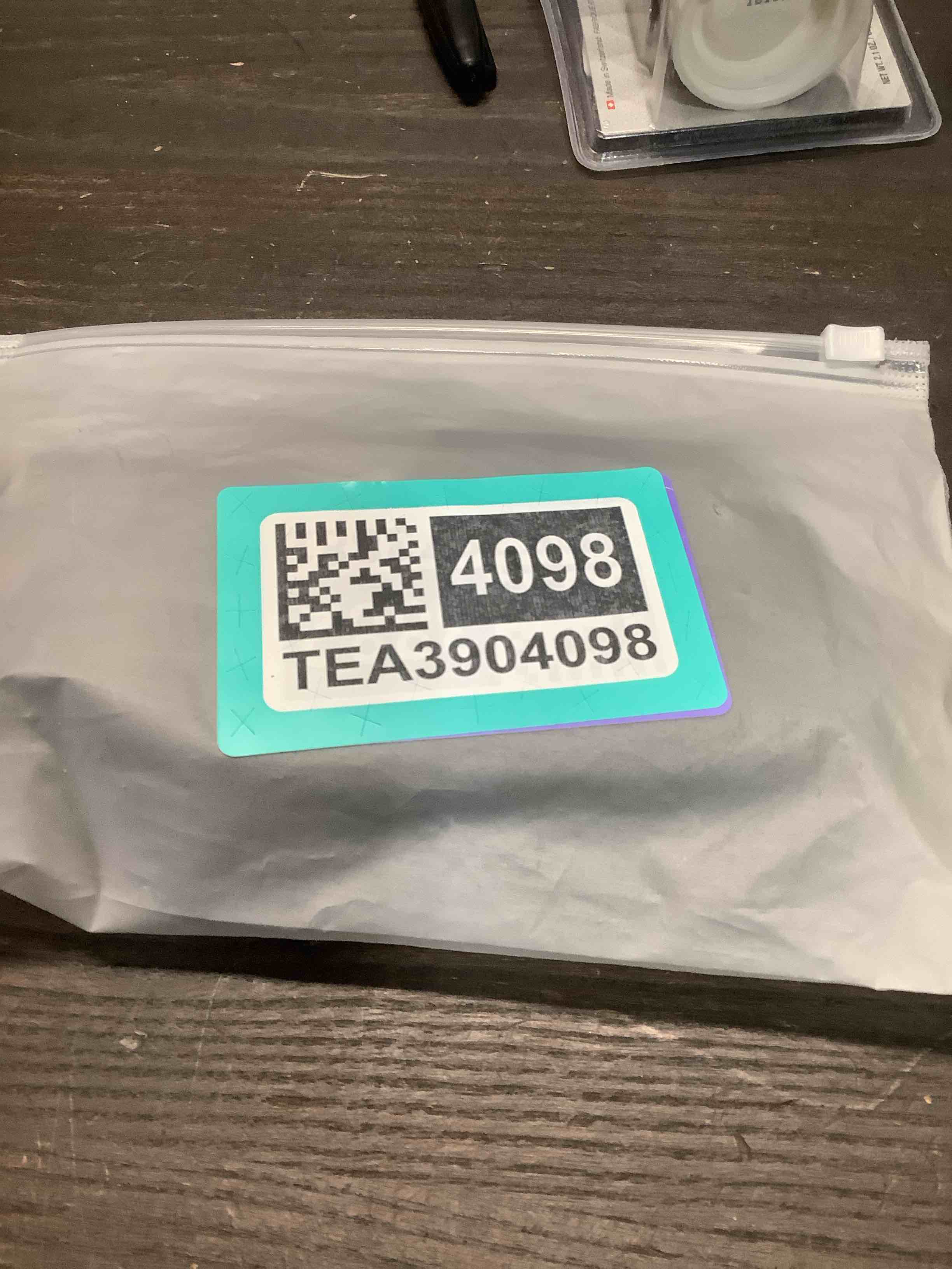 https://s3.amazonaws.com/lotting-images-prod/NKYBargainOutlett/TEA3904098_1777648606933.jpeg