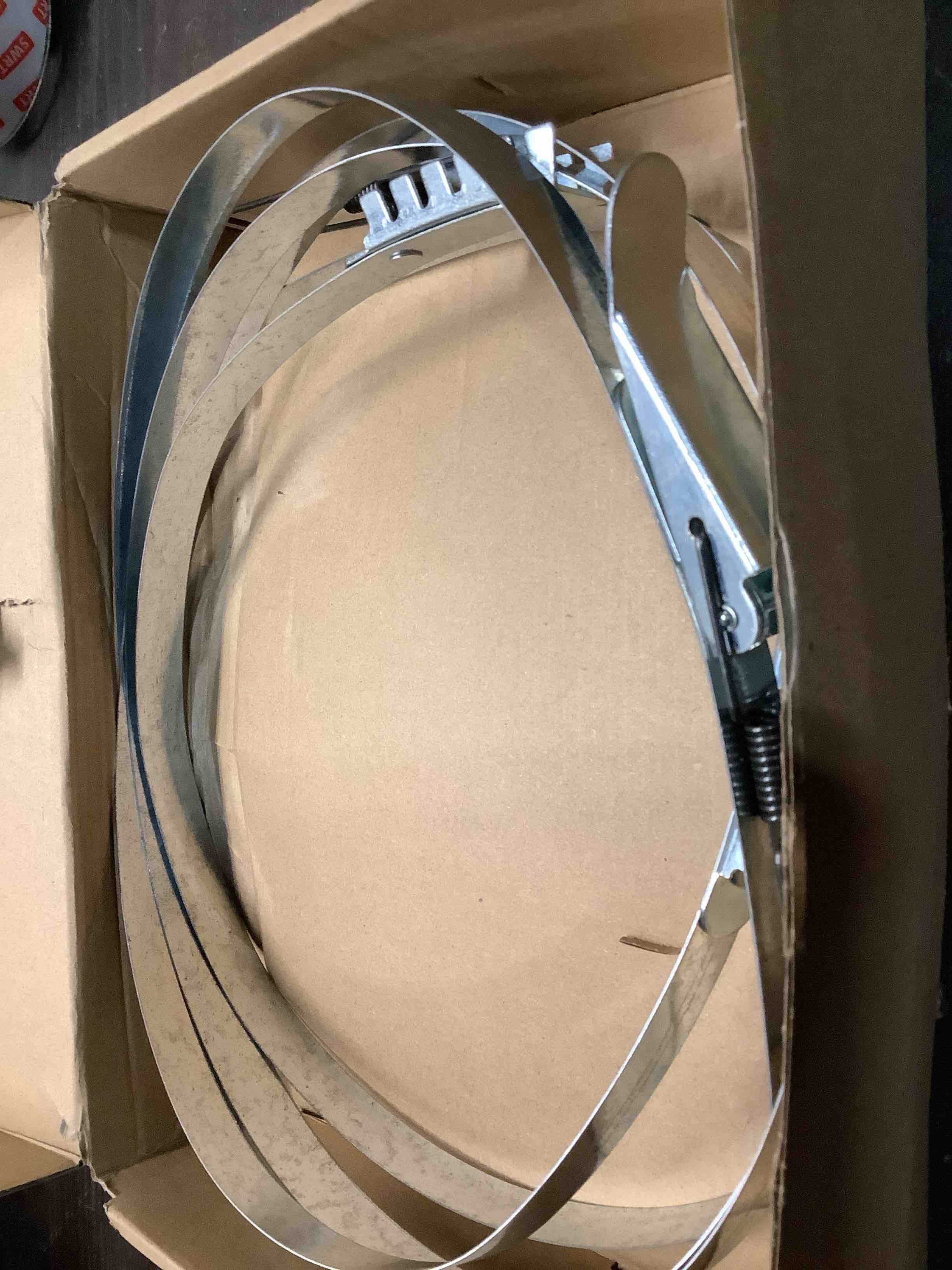 https://s3.amazonaws.com/lotting-images-prod/NKYBargainOutlett/TEA3904104_1777647874595.jpeg