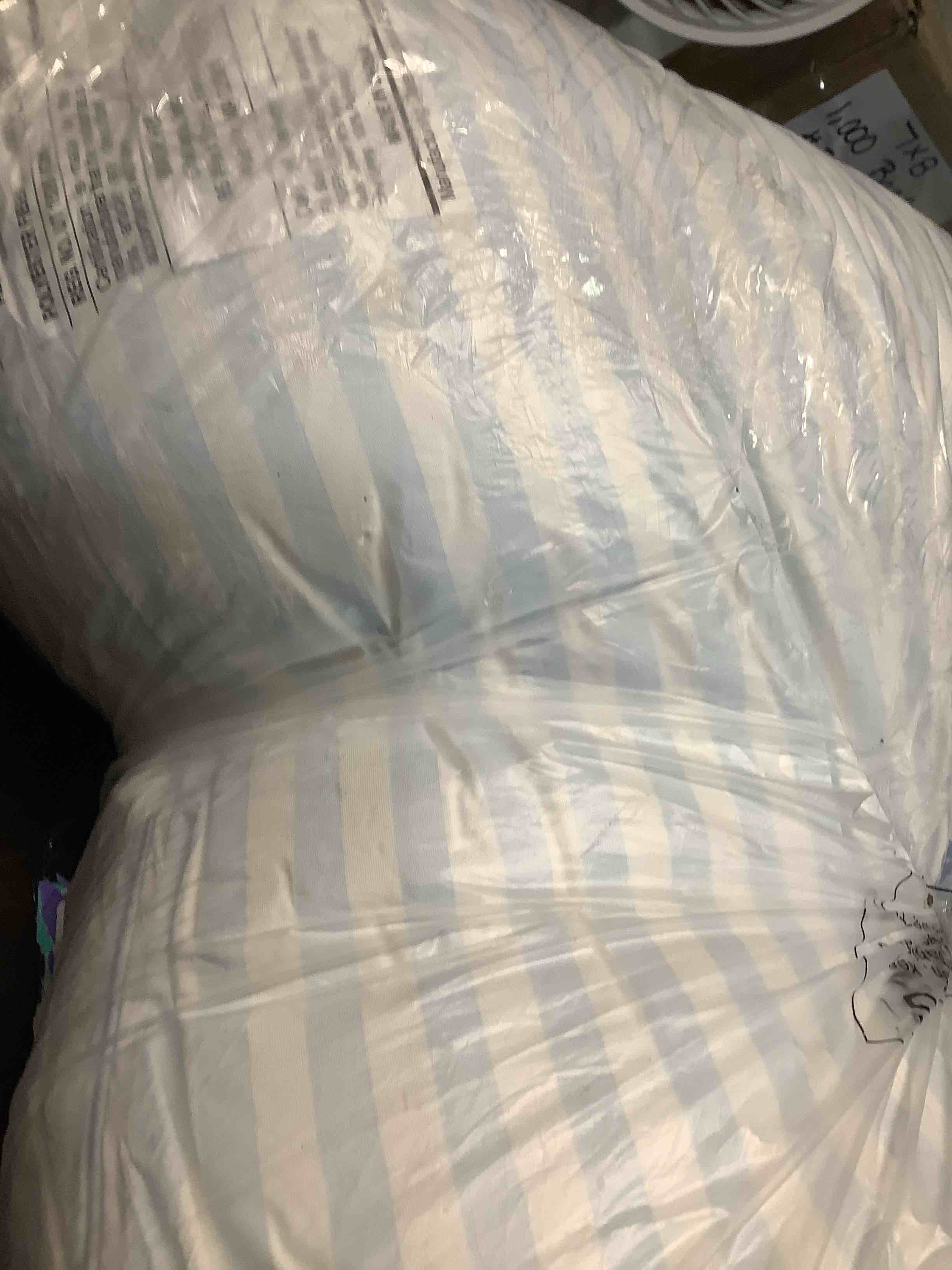 https://s3.amazonaws.com/lotting-images-prod/NKYBargainOutlett/TEA3904124_1777658050414.jpeg