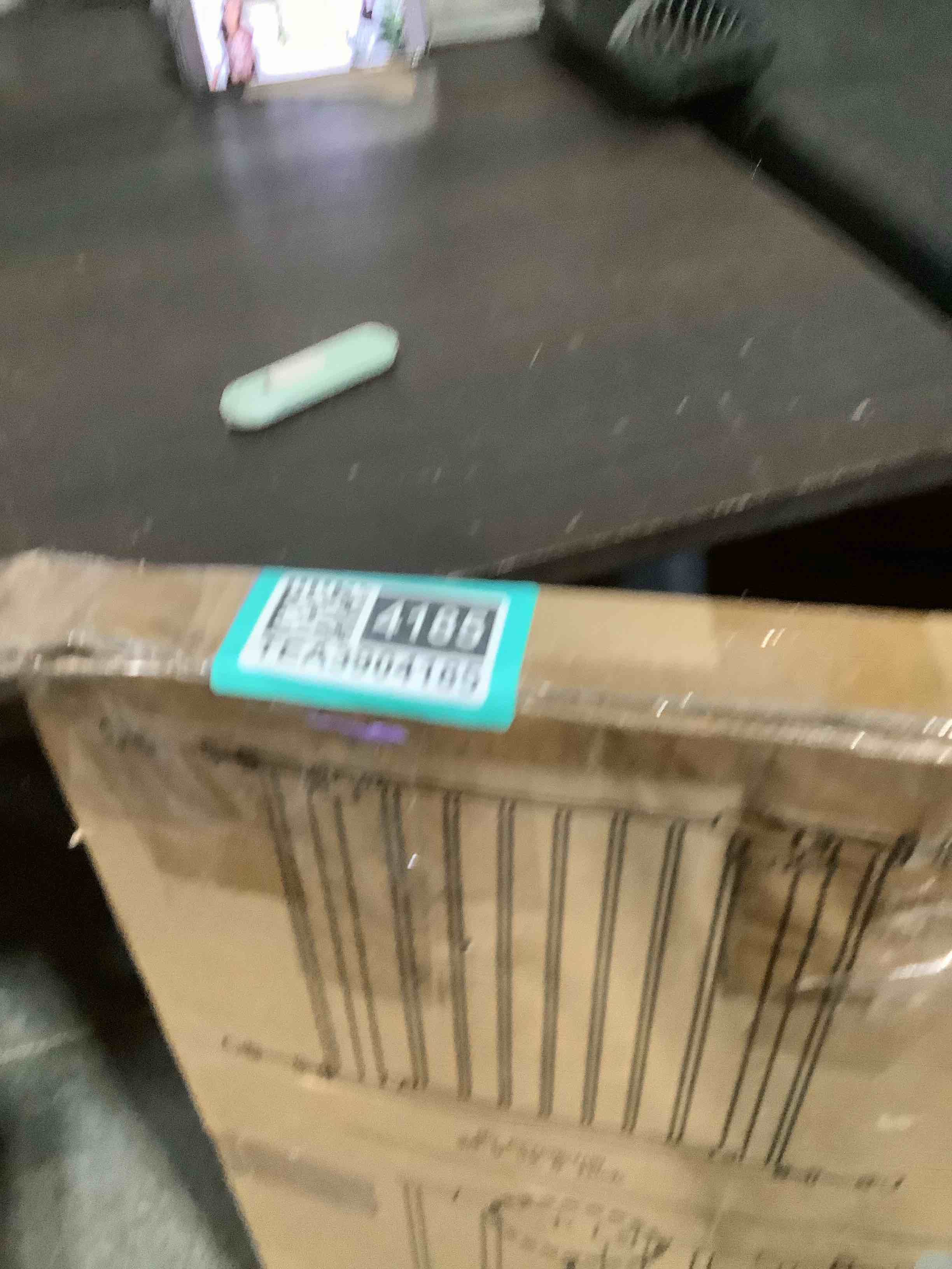 https://s3.amazonaws.com/lotting-images-prod/NKYBargainOutlett/TEA3904185_1777905166678.jpeg