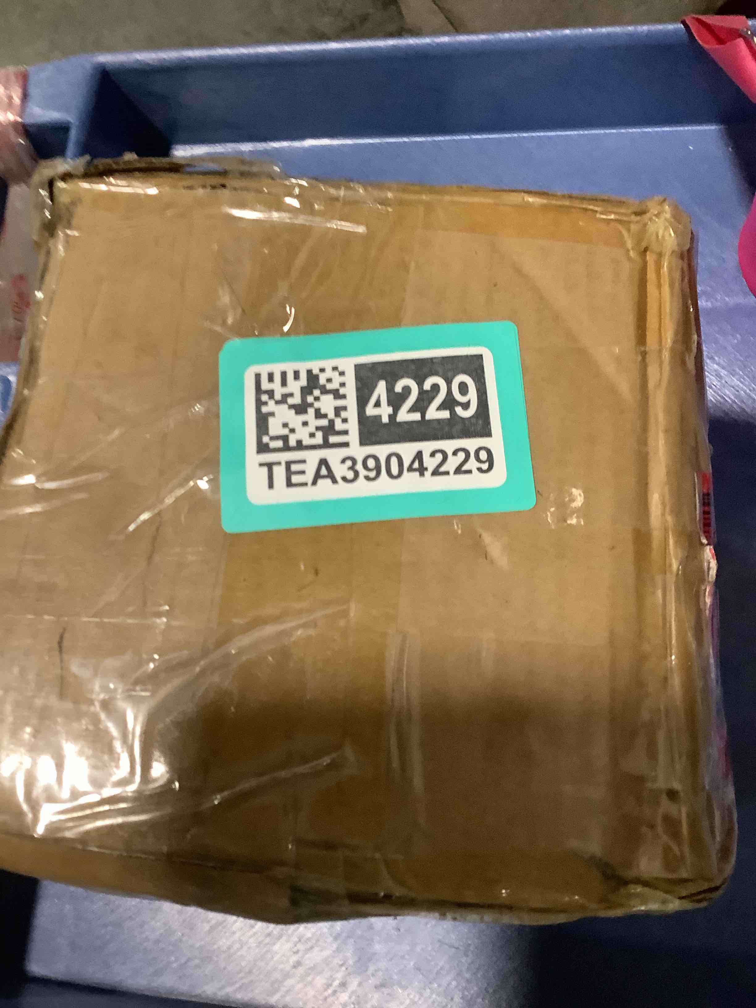 https://s3.amazonaws.com/lotting-images-prod/NKYBargainOutlett/TEA3904229_1777989170183.jpeg