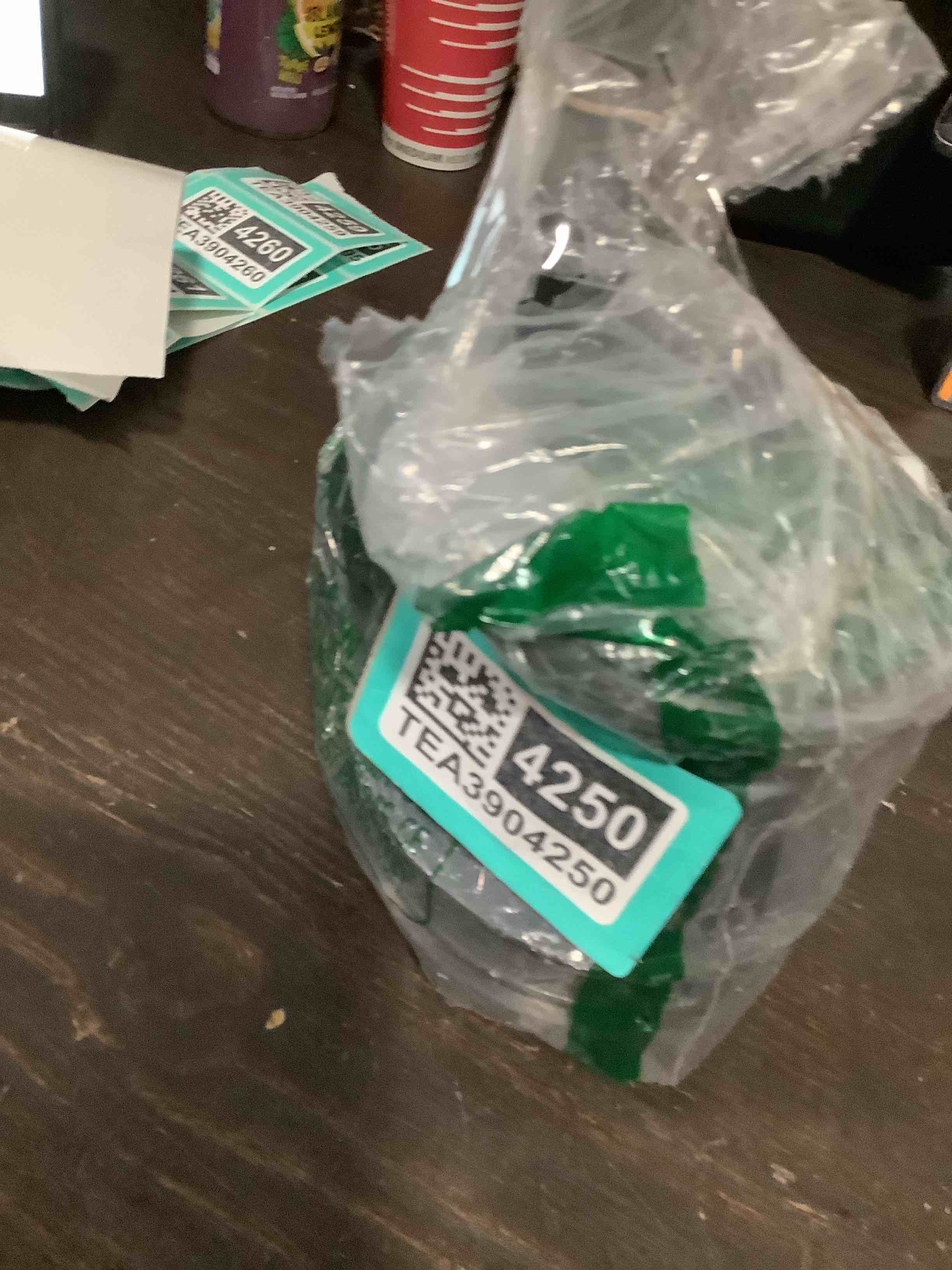 https://s3.amazonaws.com/lotting-images-prod/NKYBargainOutlett/TEA3904250_1777996249298.jpeg