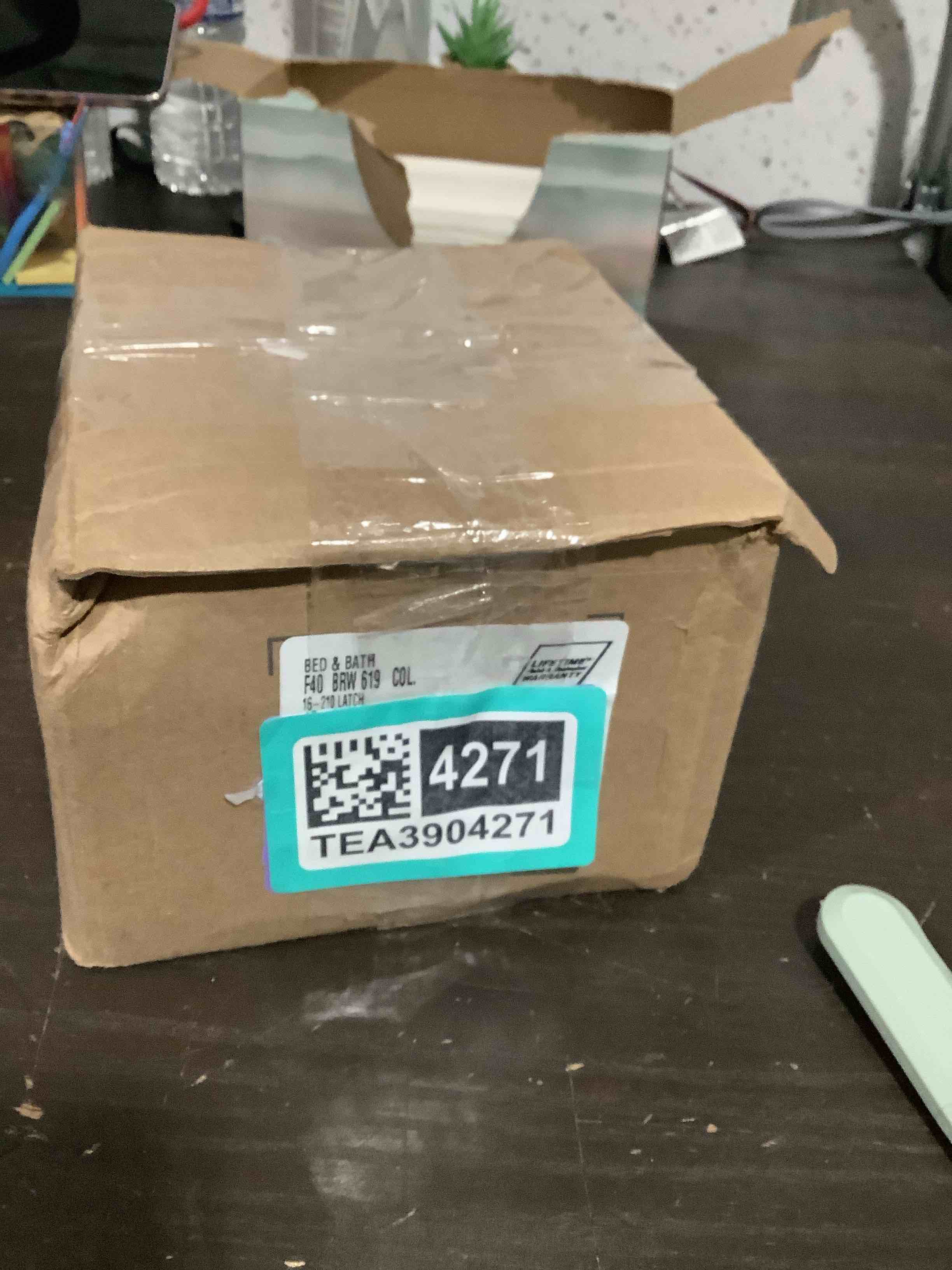 https://s3.amazonaws.com/lotting-images-prod/NKYBargainOutlett/TEA3904271_1778000273374.jpeg