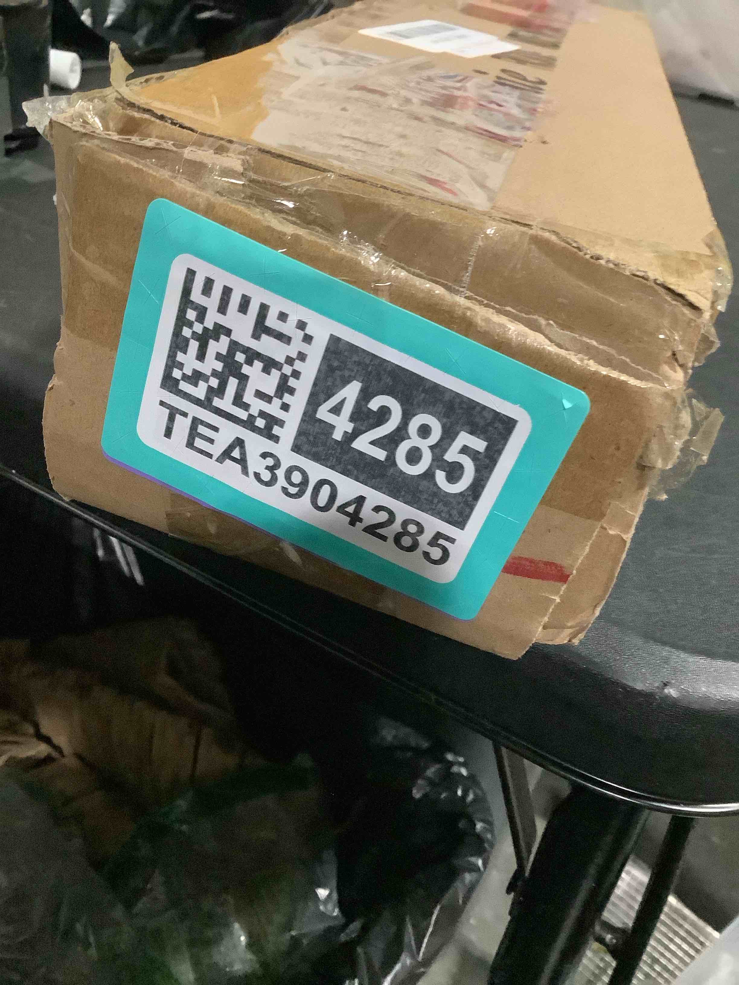 https://s3.amazonaws.com/lotting-images-prod/NKYBargainOutlett/TEA3904285_1777992645709.jpeg