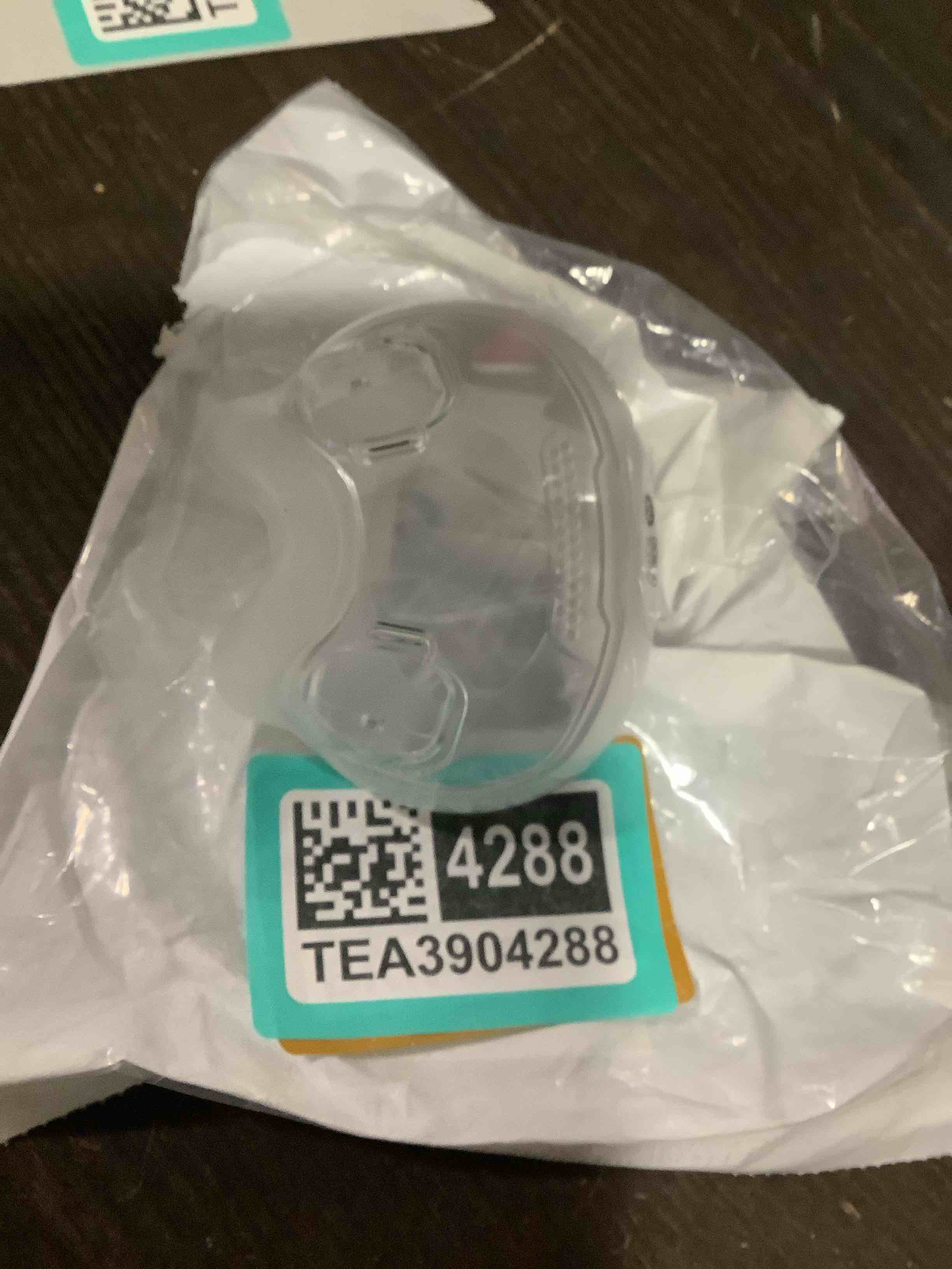 Condition photo showing Good Condition for replacement full face cushion for airfit f30i - size - quiet venting & comfortable and soft (medium)