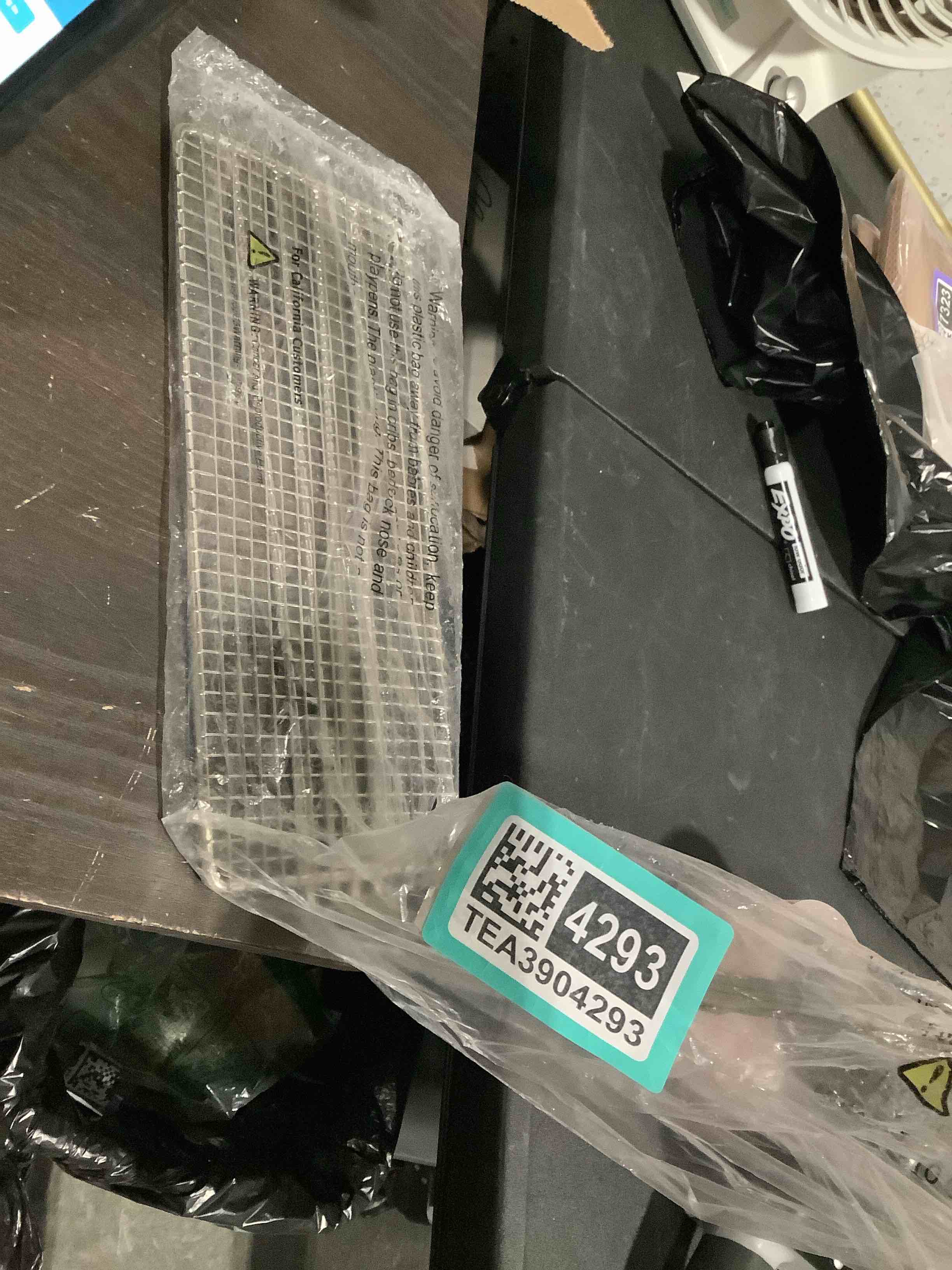 https://s3.amazonaws.com/lotting-images-prod/NKYBargainOutlett/TEA3904293_1777993035872.jpeg