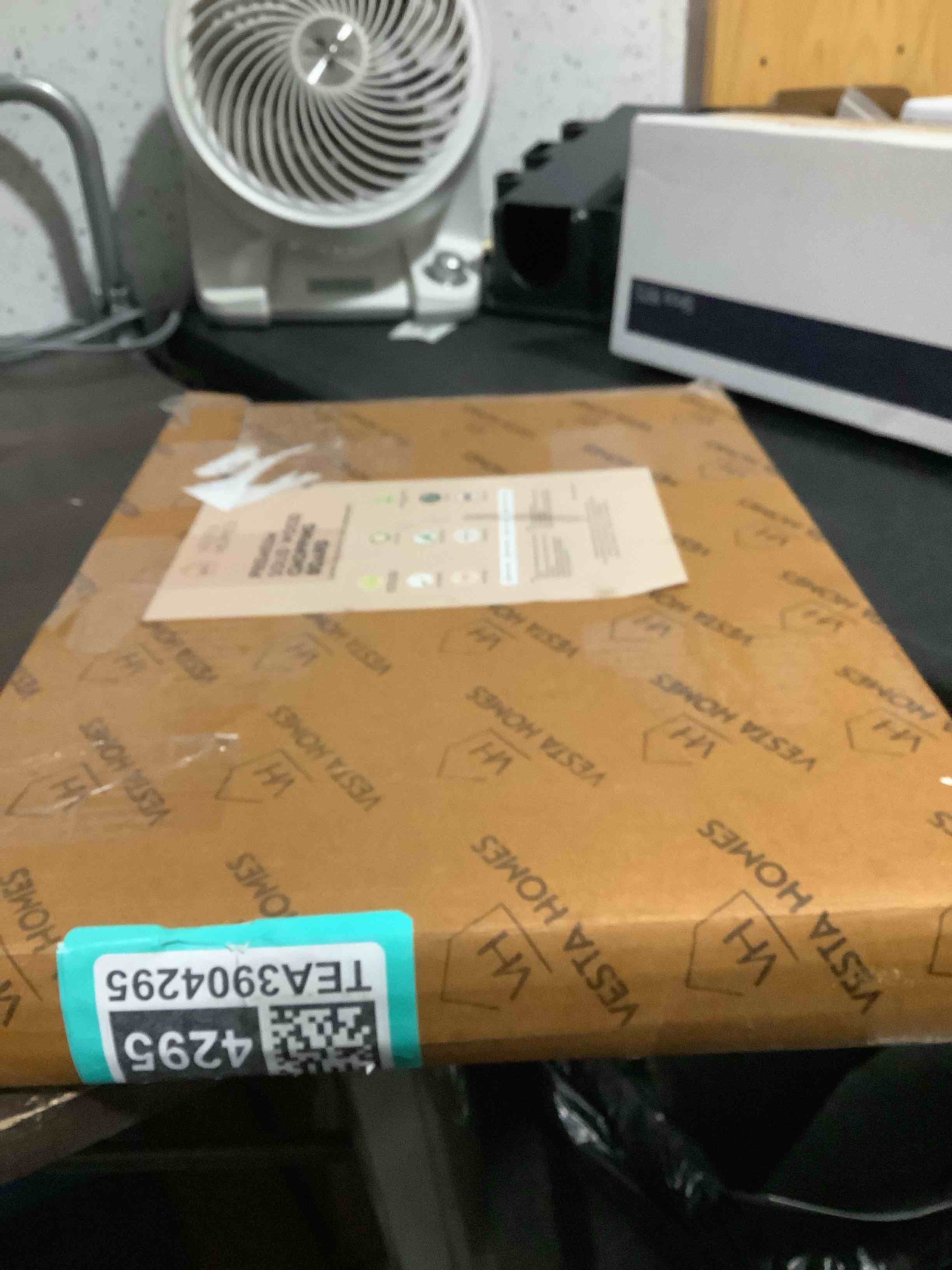 https://s3.amazonaws.com/lotting-images-prod/NKYBargainOutlett/TEA3904295_1778005938489.jpeg