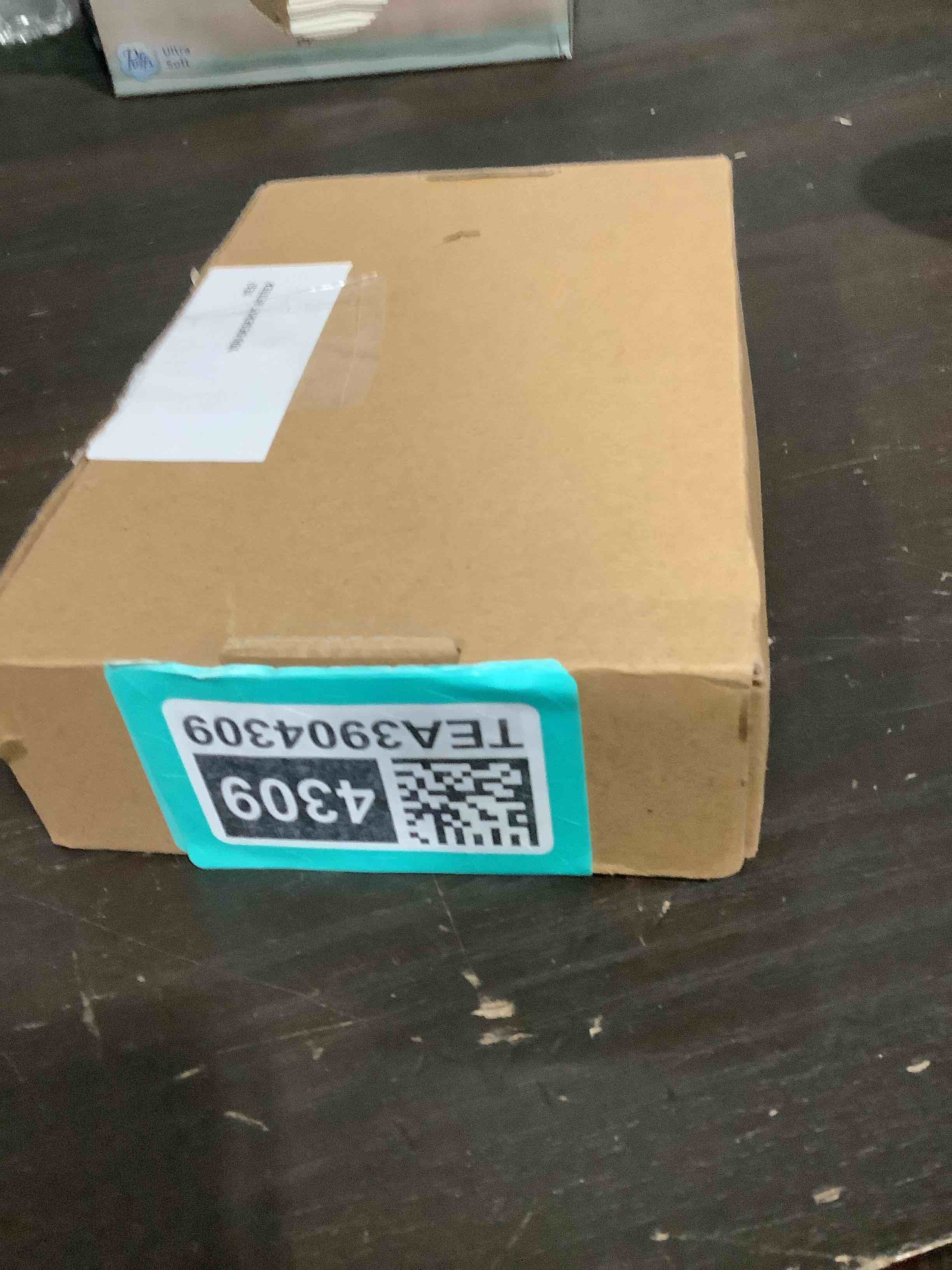 https://s3.amazonaws.com/lotting-images-prod/NKYBargainOutlett/TEA3904309_1778006985659.jpeg