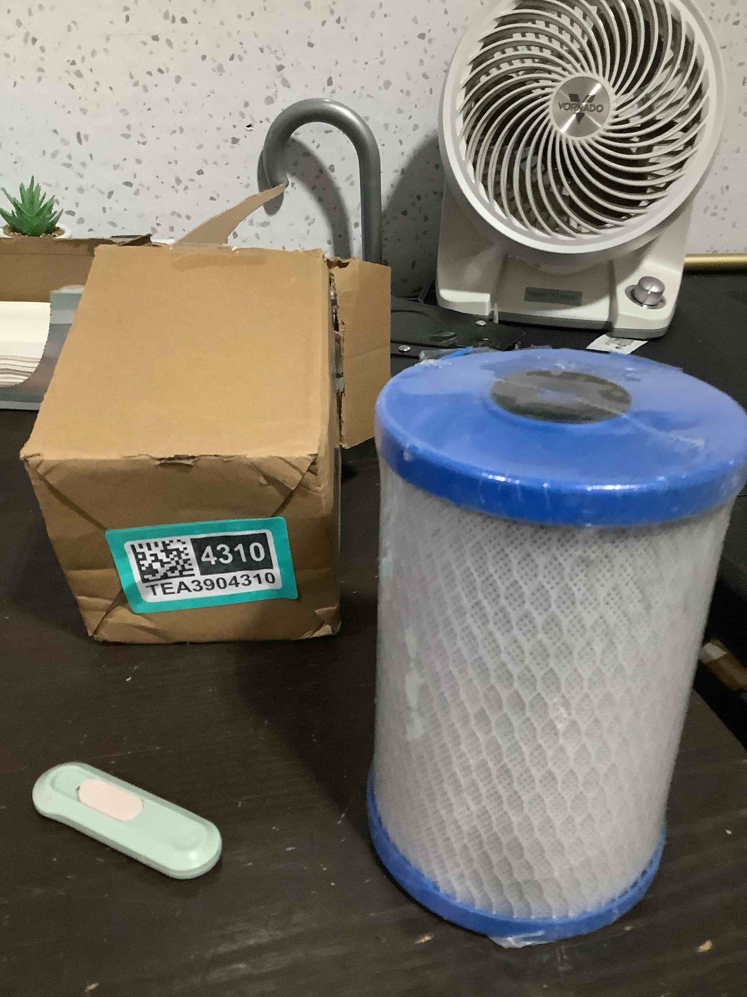https://s3.amazonaws.com/lotting-images-prod/NKYBargainOutlett/TEA3904310_1778006830644.jpeg