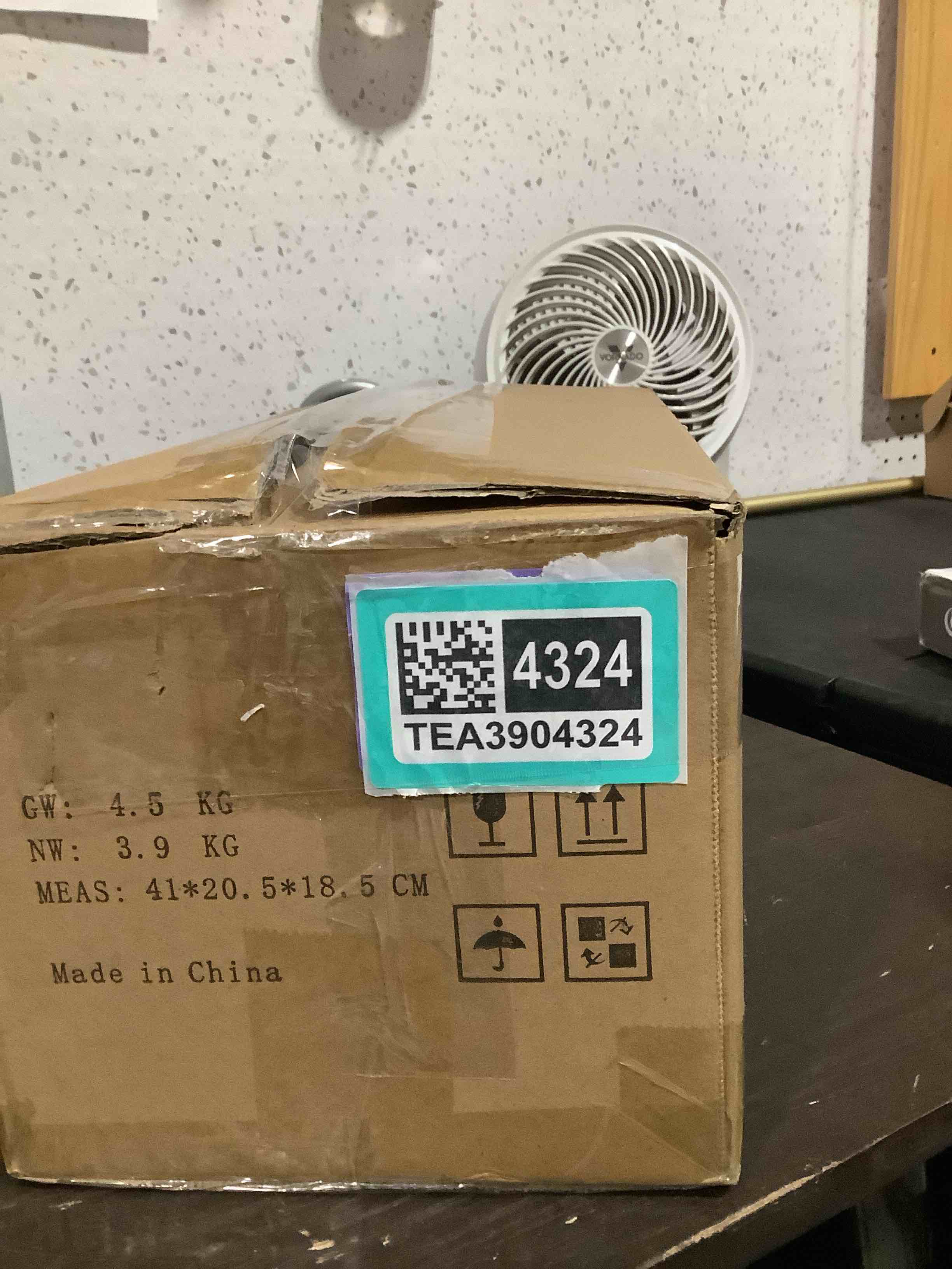 https://s3.amazonaws.com/lotting-images-prod/NKYBargainOutlett/TEA3904324_1778009292946.jpeg