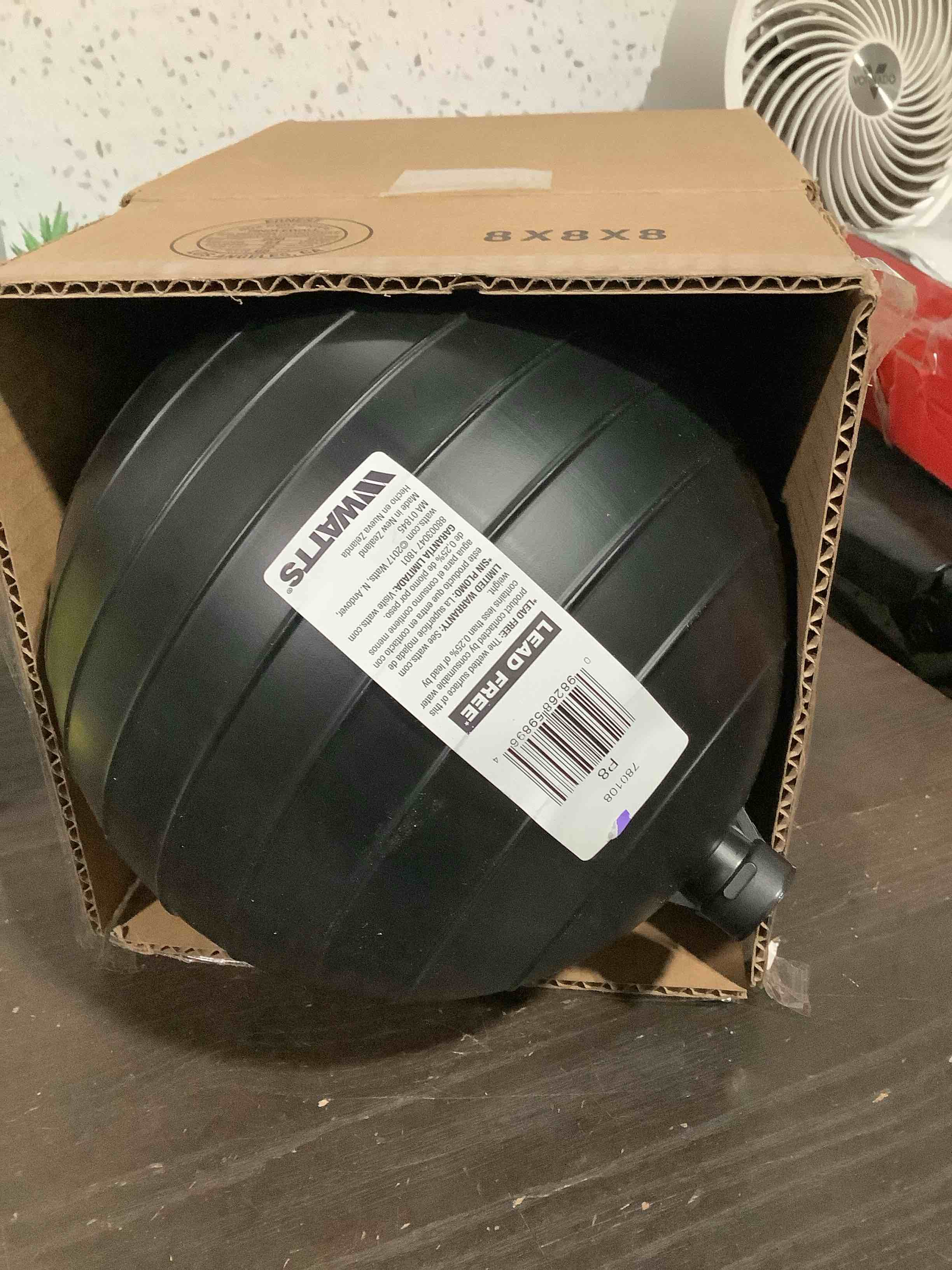 https://s3.amazonaws.com/lotting-images-prod/NKYBargainOutlett/TEA3904331_1778077355226.jpeg