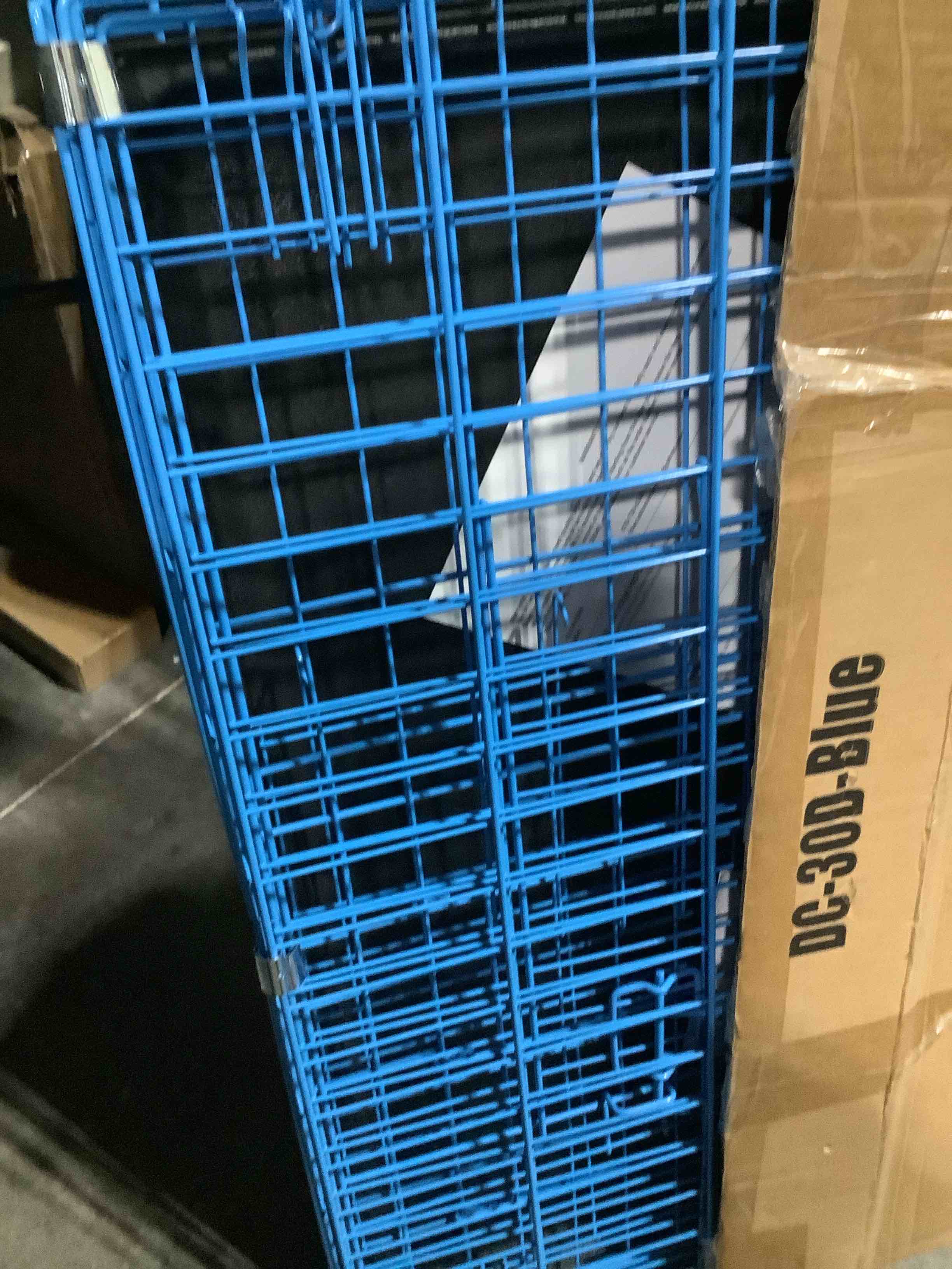 https://s3.amazonaws.com/lotting-images-prod/NKYBargainOutlett/TEA3904334_1778012752284.jpeg