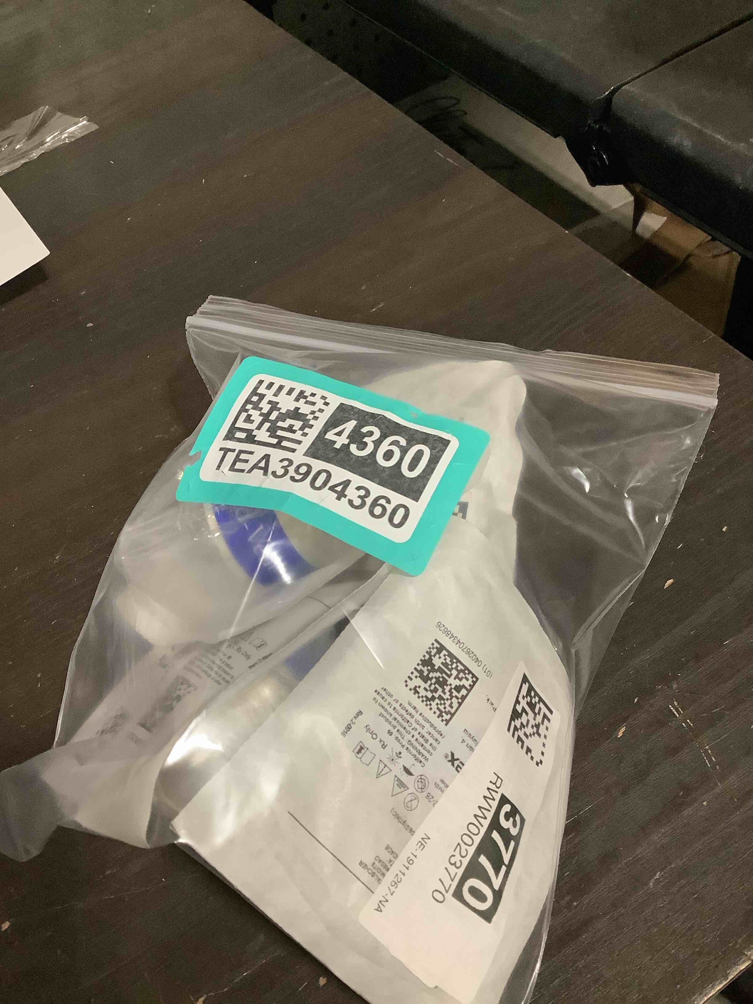 https://s3.amazonaws.com/lotting-images-prod/NKYBargainOutlett/TEA3904360_1778081118226.jpeg