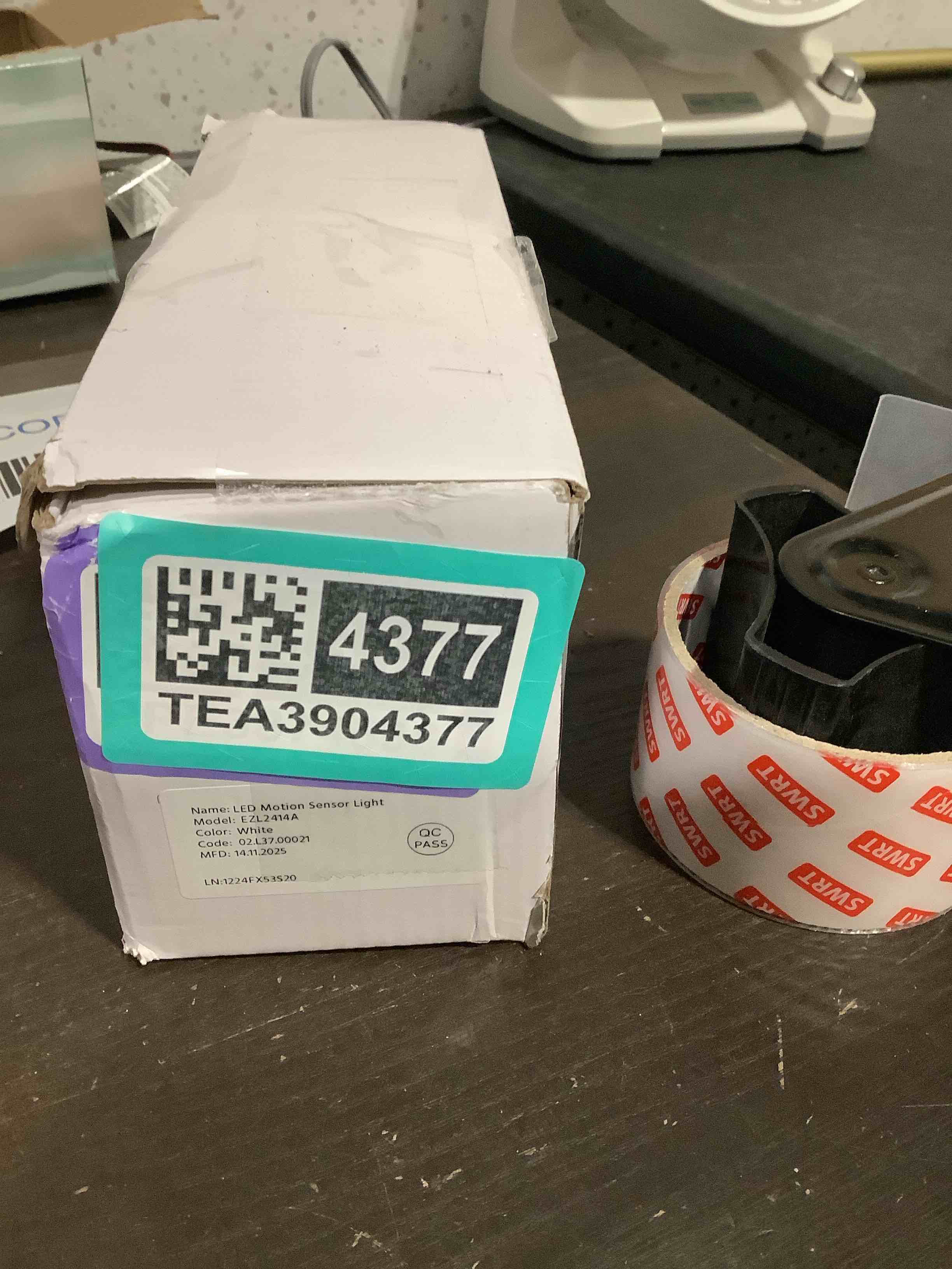 https://s3.amazonaws.com/lotting-images-prod/NKYBargainOutlett/TEA3904377_1778081711436.jpeg