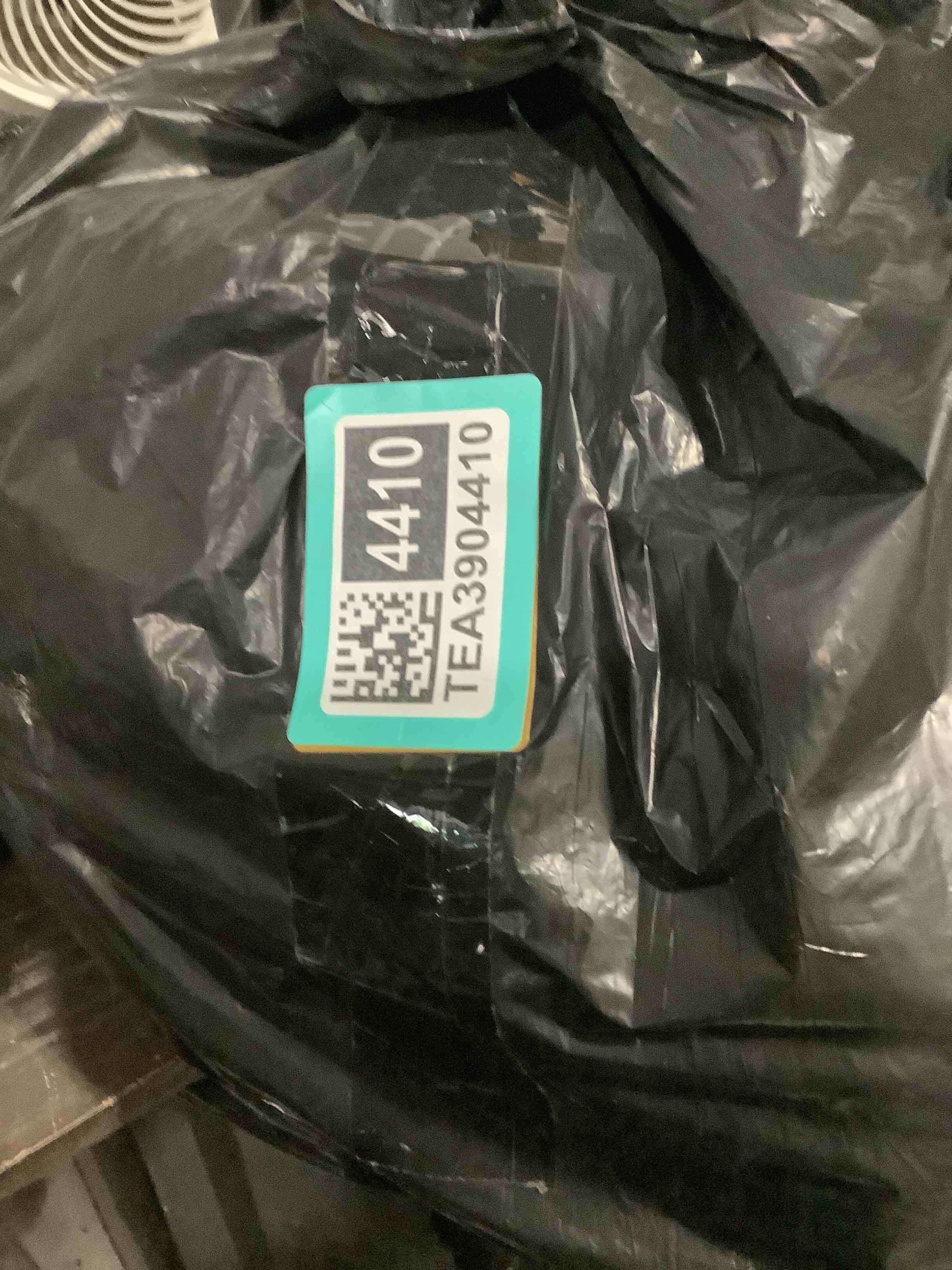 https://s3.amazonaws.com/lotting-images-prod/NKYBargainOutlett/TEA3904410_1778094500711.jpeg