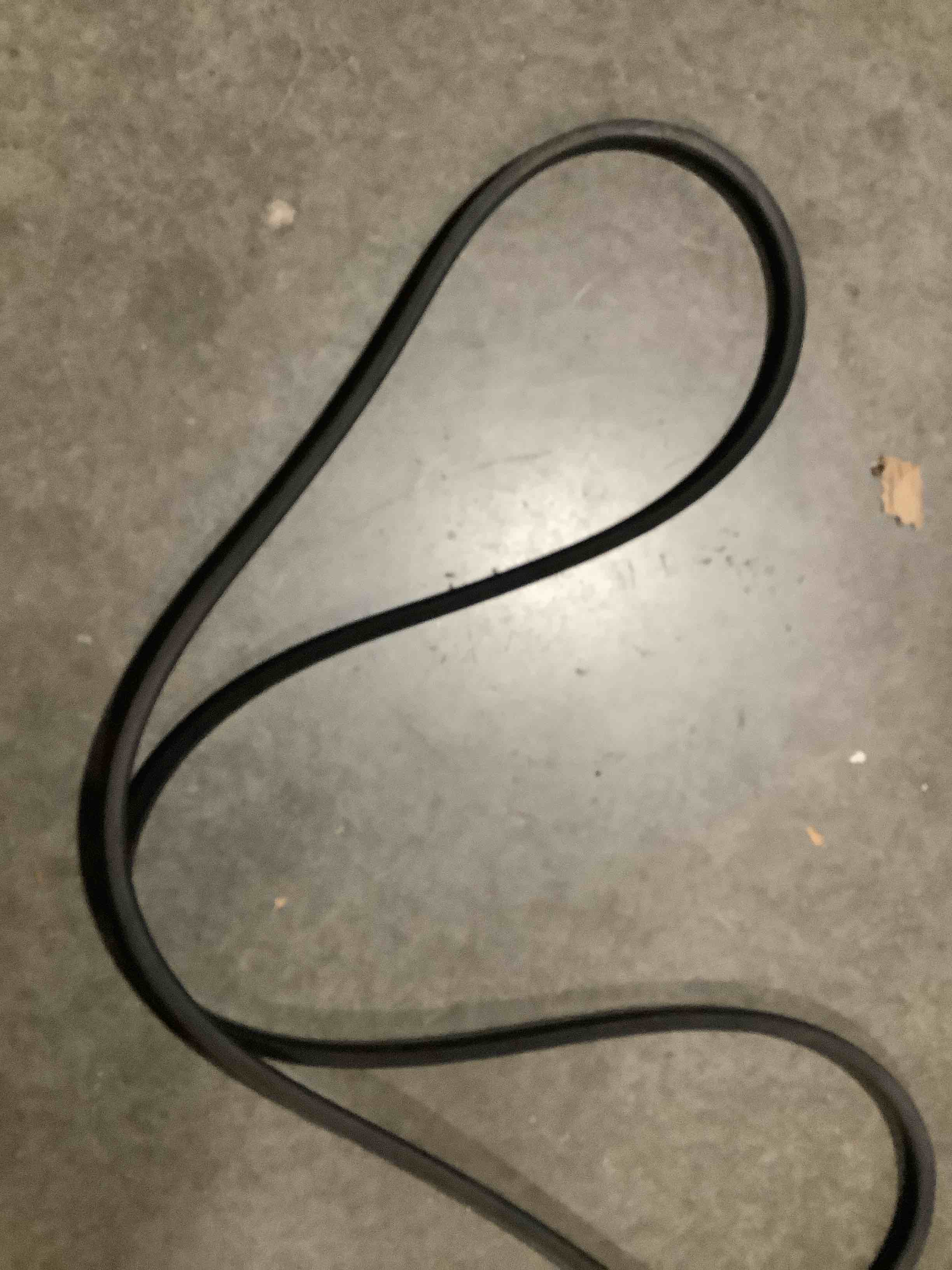 Condition photo showing As Is for gates c124 hi-power ii belt