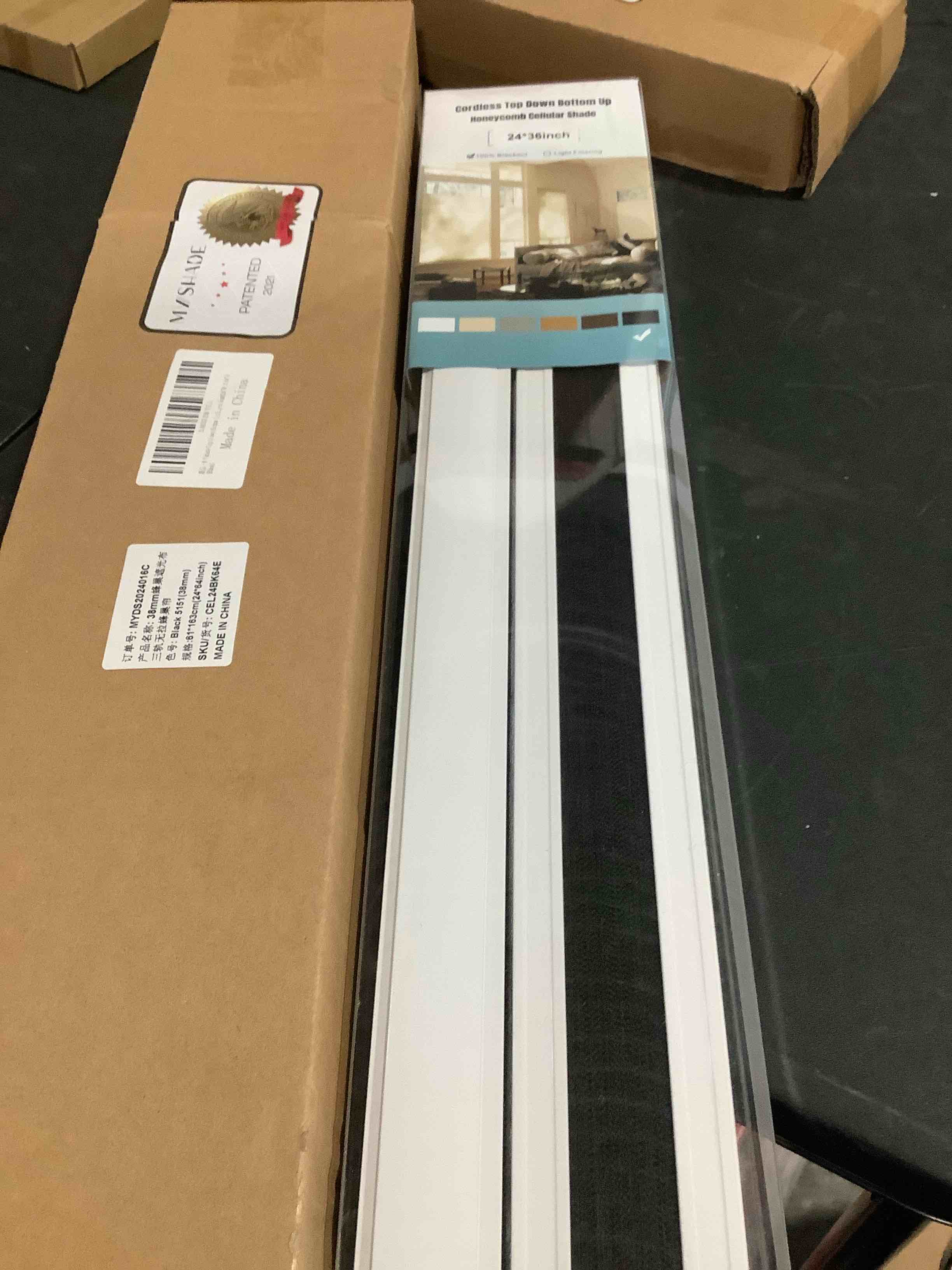 https://s3.amazonaws.com/lotting-images-prod/NKYBargainOutlett/TEA3904470_1778180304028.jpeg