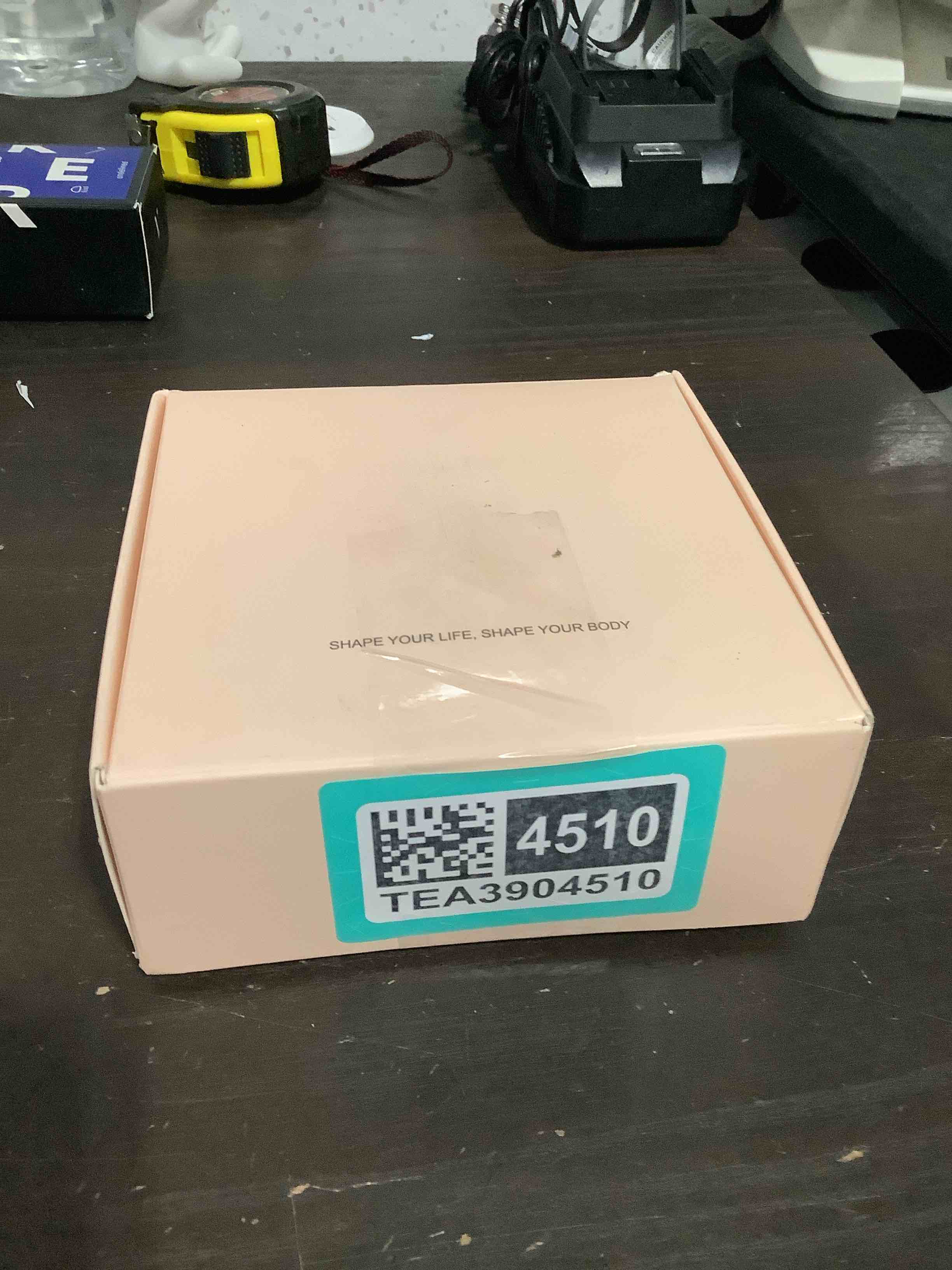 https://s3.amazonaws.com/lotting-images-prod/NKYBargainOutlett/TEA3904510_1778257775057.jpeg