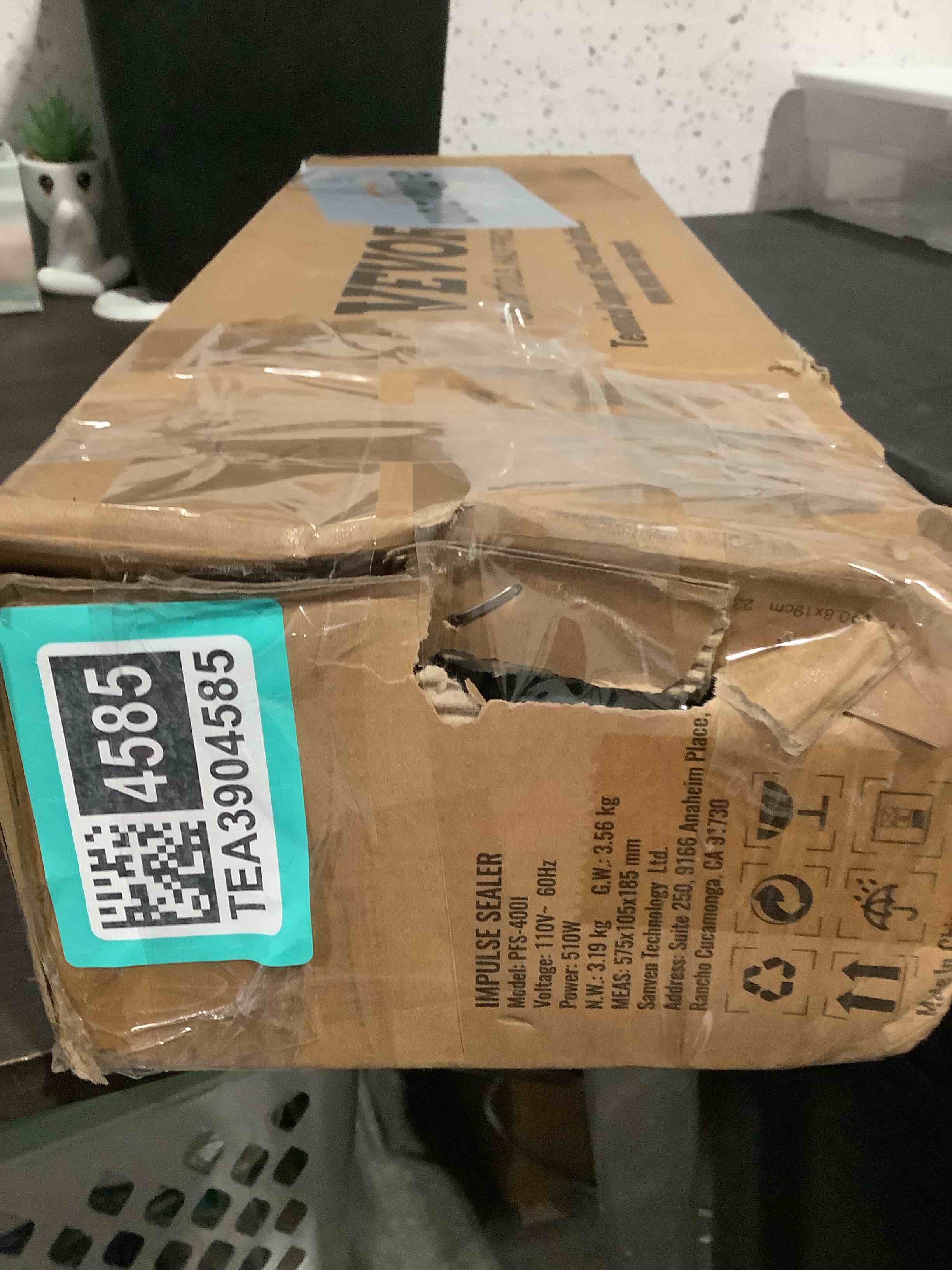 https://s3.amazonaws.com/lotting-images-prod/NKYBargainOutlett/TEA3904585_1778603752414.jpeg