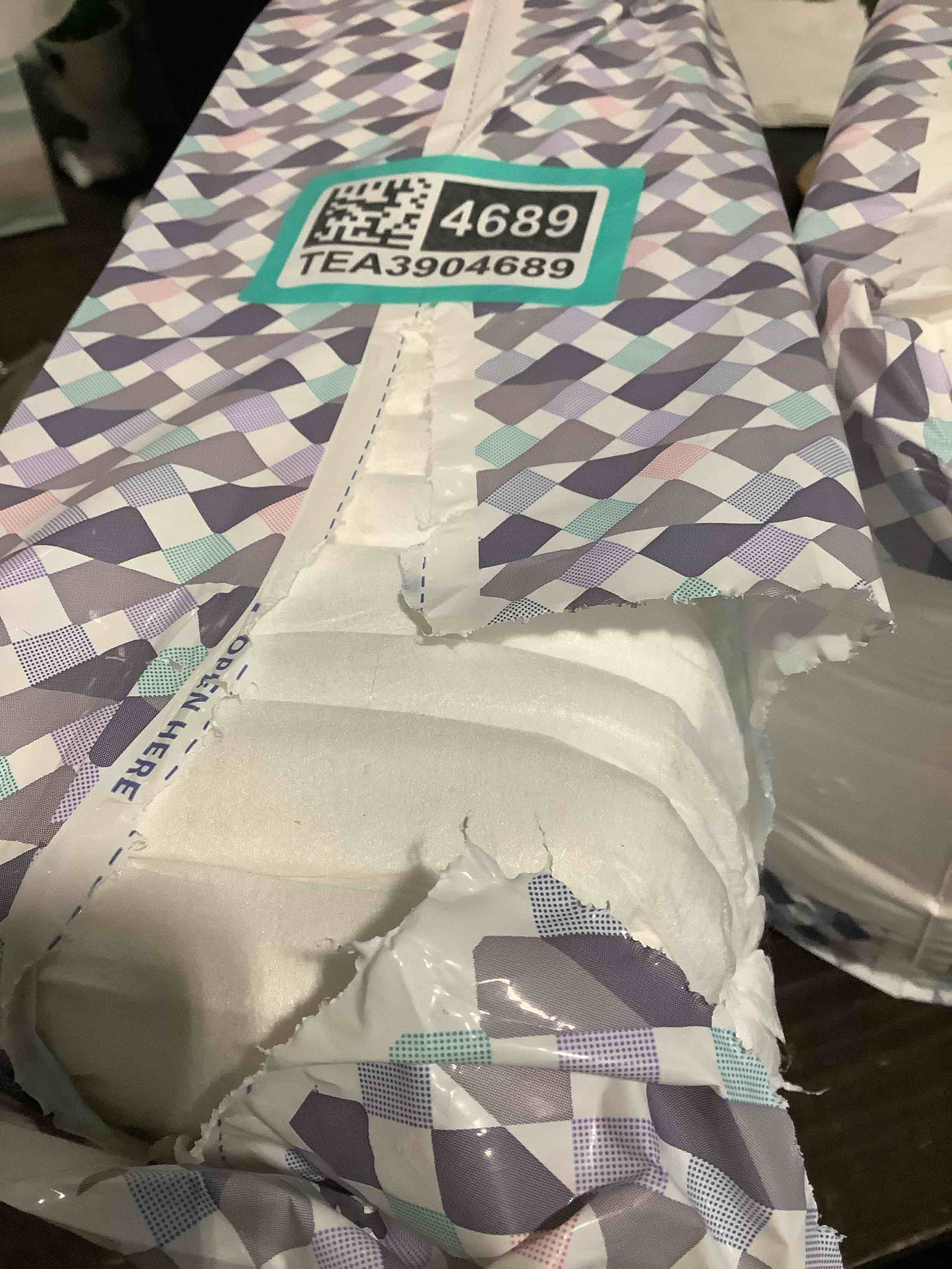 https://s3.amazonaws.com/lotting-images-prod/NKYBargainOutlett/TEA3904689_1778770667976.jpeg