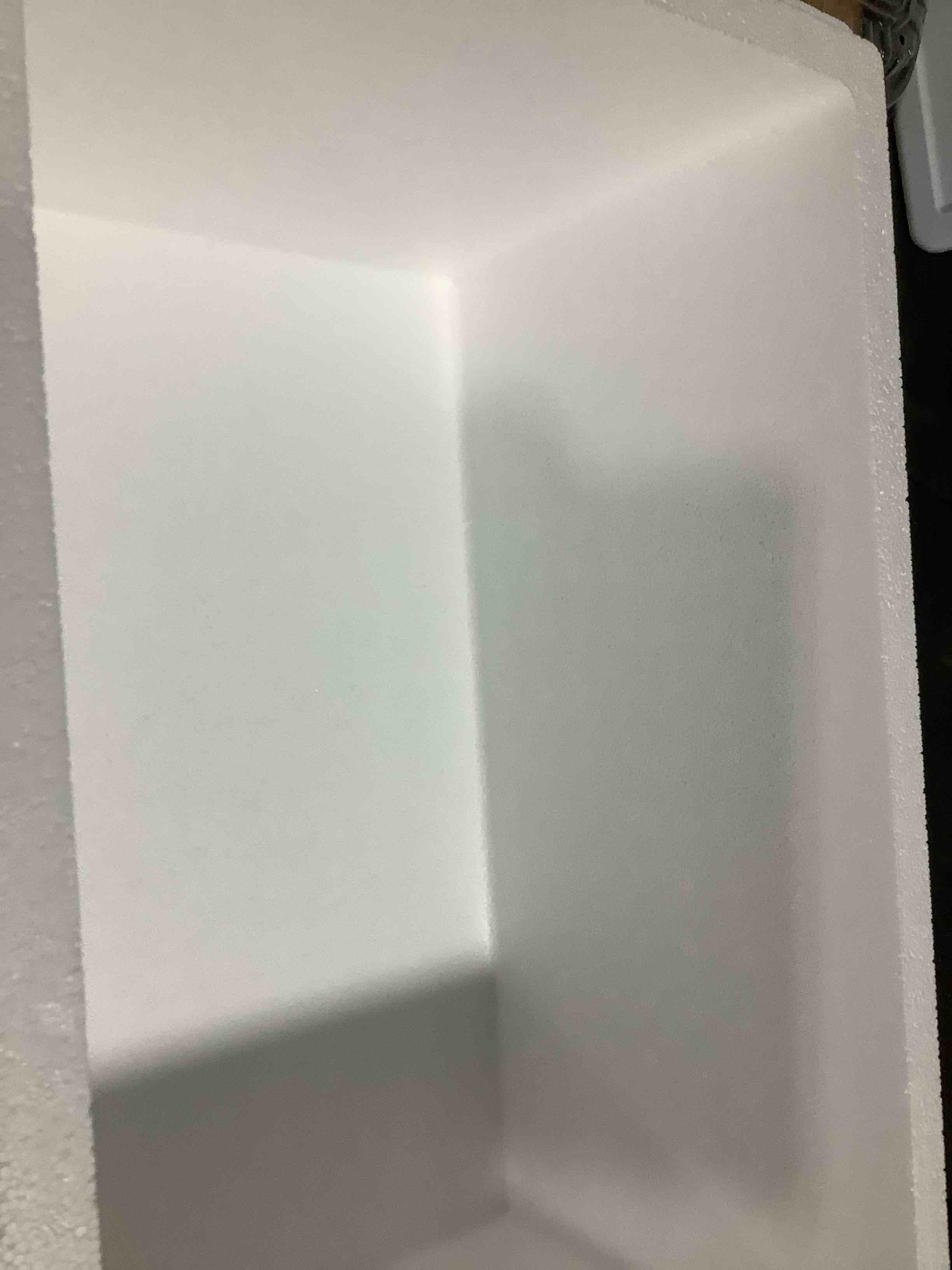 Condition photo showing Good Condition for polar tech. 245c thermo chill insulated carton with foam shipper, medium, 17" length x 10" width x 8-1/4" depth (limited edition)