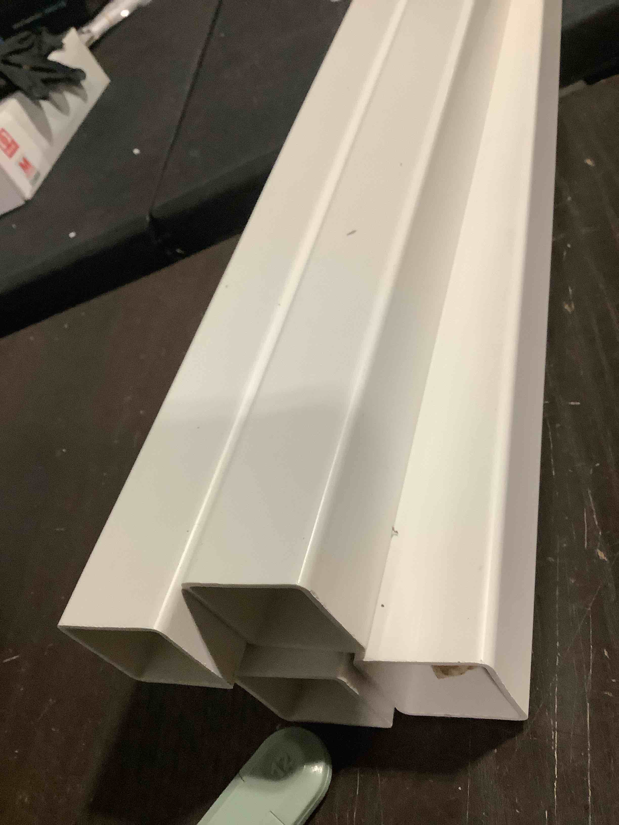 Condition photo showing Good Condition for yaocom 9 pack railing spindles white vinyl deck railings colonial style deck balusters for european home decorative outdoor stair porch fencing railings (1-3/8" sq x 32",vinyl railing) 1-3/8" sq x 32" vinyl railing 9