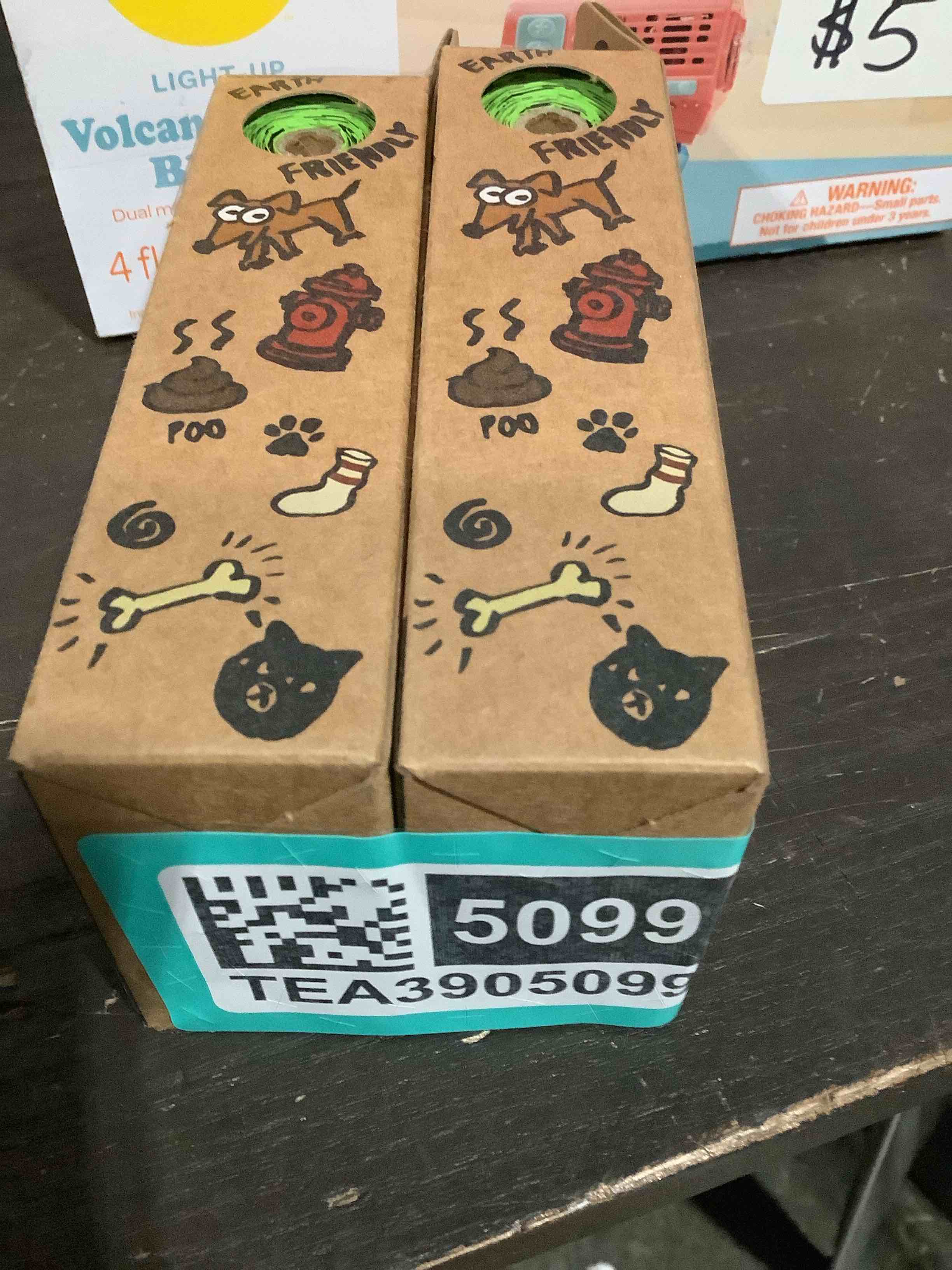 https://s3.amazonaws.com/lotting-images-prod/NKYBargainOutlett/TEA3905099_1779901756872.jpeg