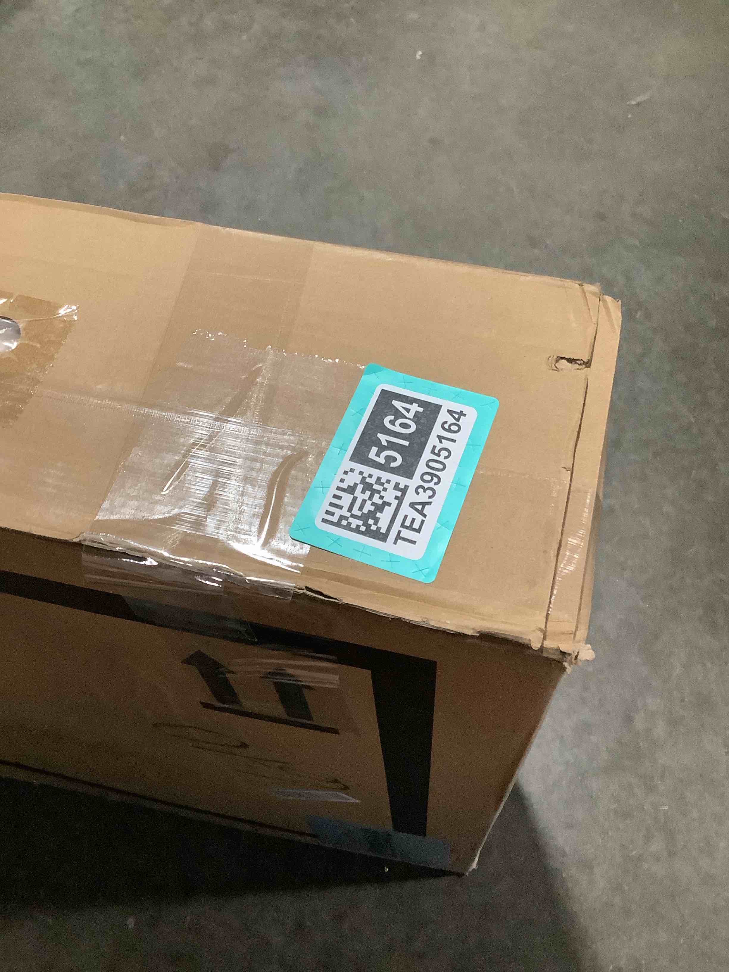 https://s3.amazonaws.com/lotting-images-prod/NKYBargainOutlett/TEA3905164_1780067666554.jpeg