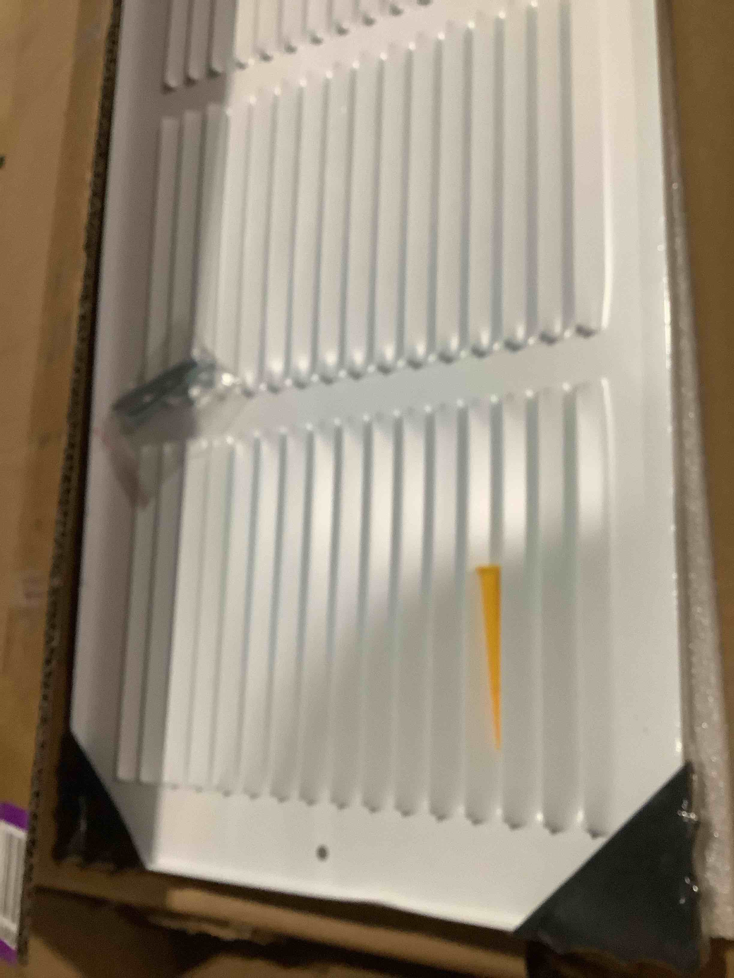https://s3.amazonaws.com/lotting-images-prod/NKYBargainOutlett/TEA3905274_1780427237081.jpeg