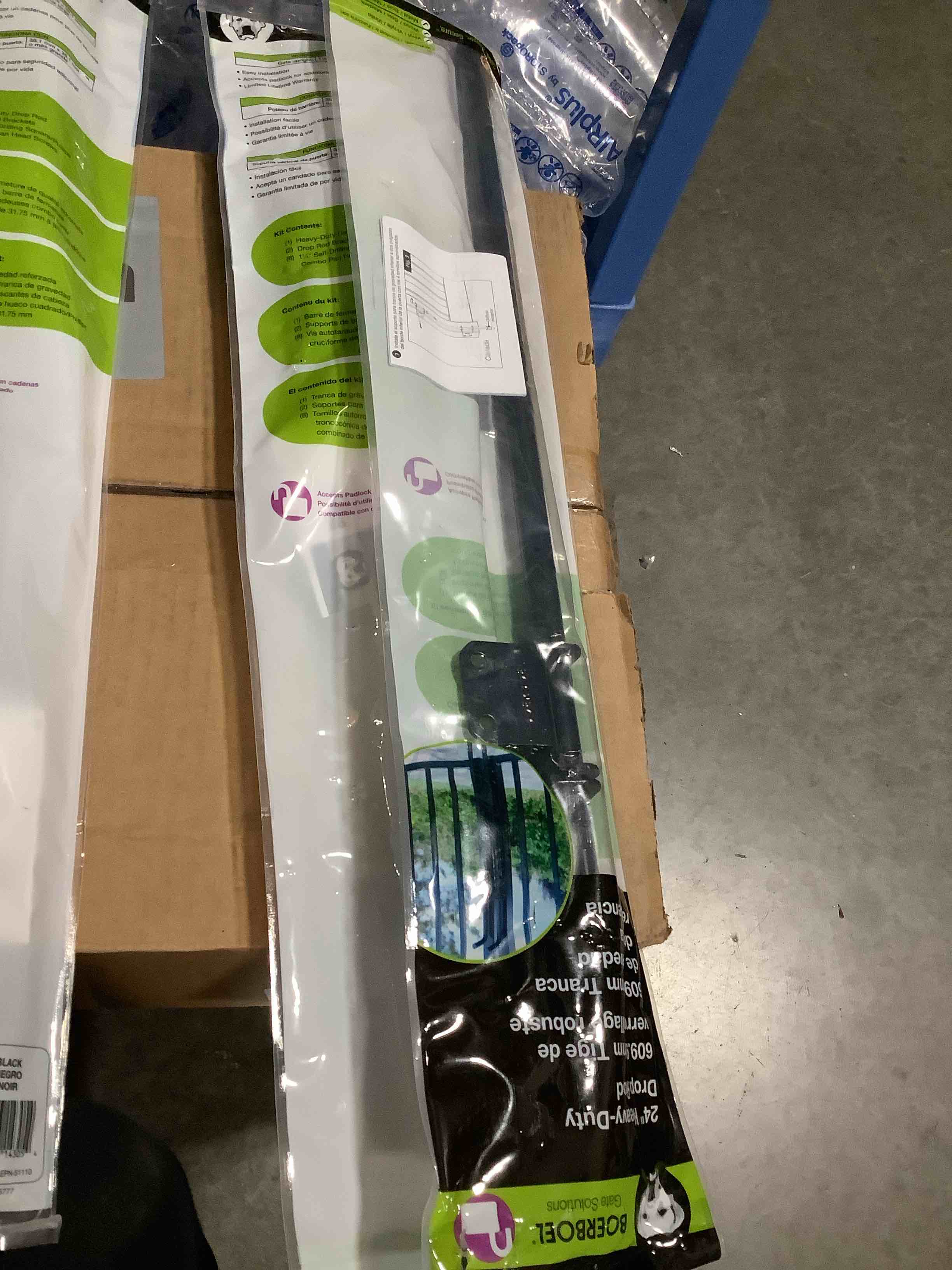 https://s3.amazonaws.com/lotting-images-prod/NKYBargainOutlett/TEA3905327_1780596266498.jpeg