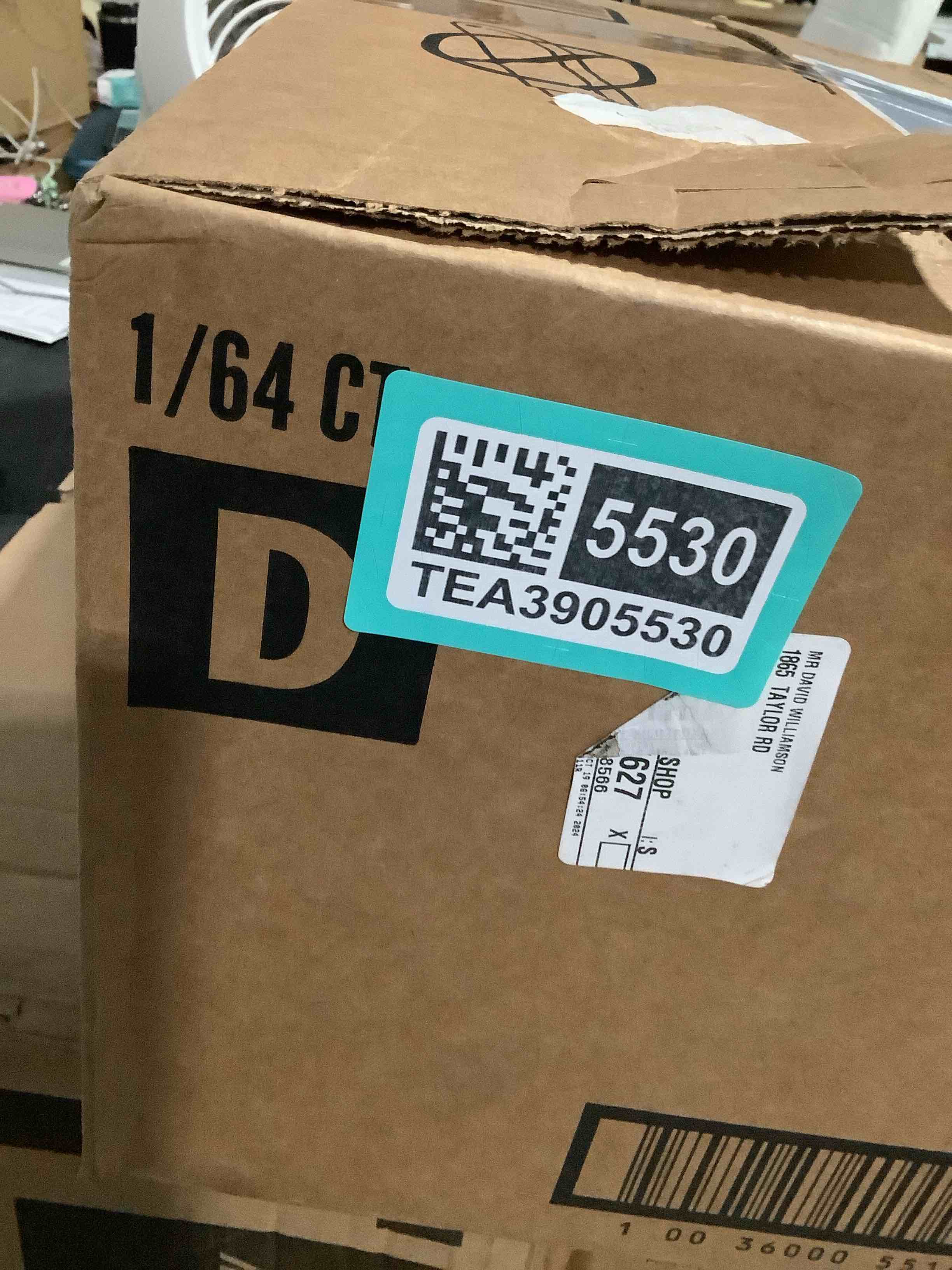 https://s3.amazonaws.com/lotting-images-prod/NKYBargainOutlett/TEA3905530_1780760621691.jpeg