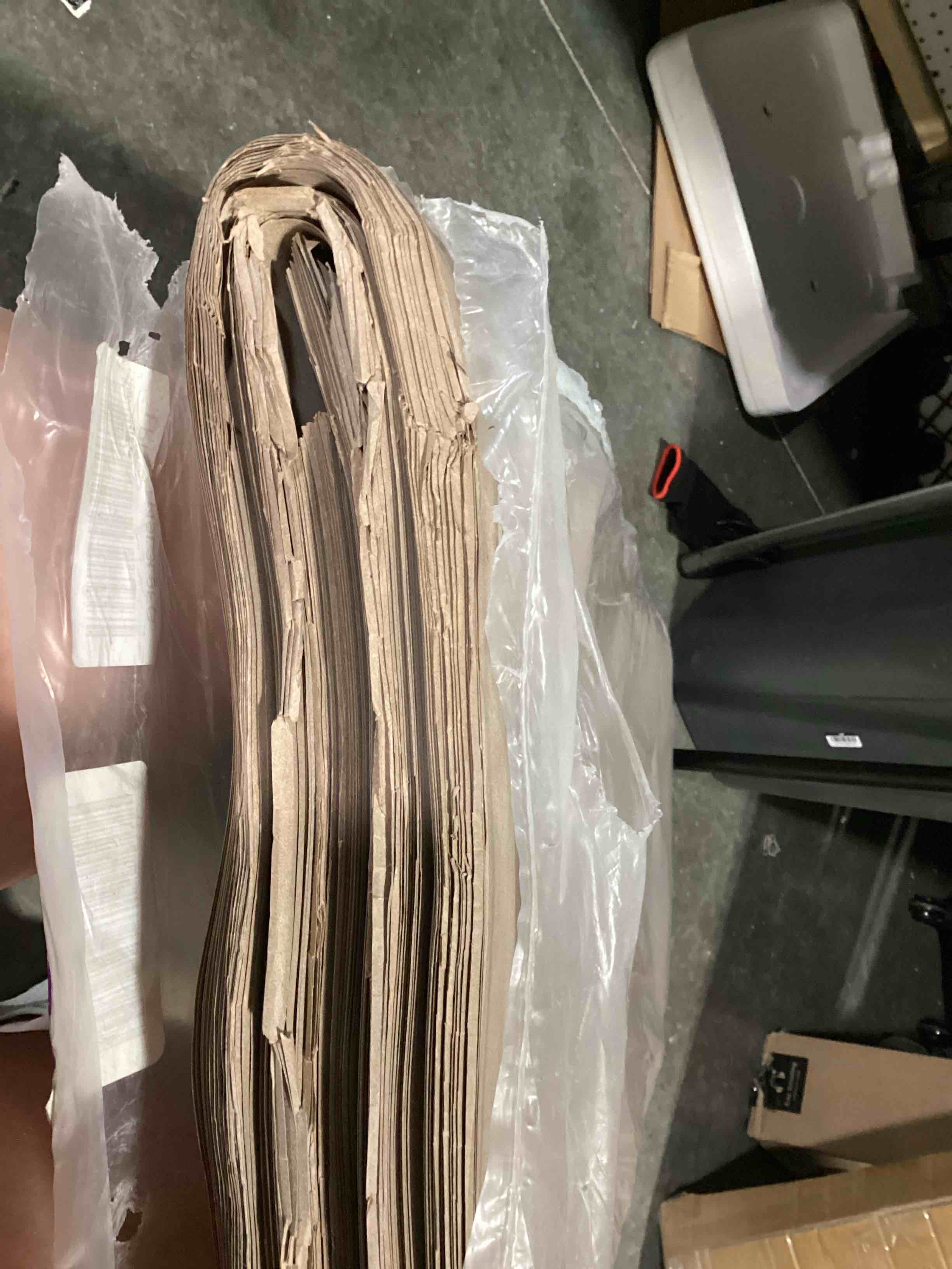 Condition photo showing Good Condition for aviditi anti-slip pallet paper, 40" x 48", kraft brown, for pallet stabilization of bags or cartons, 100 sheets