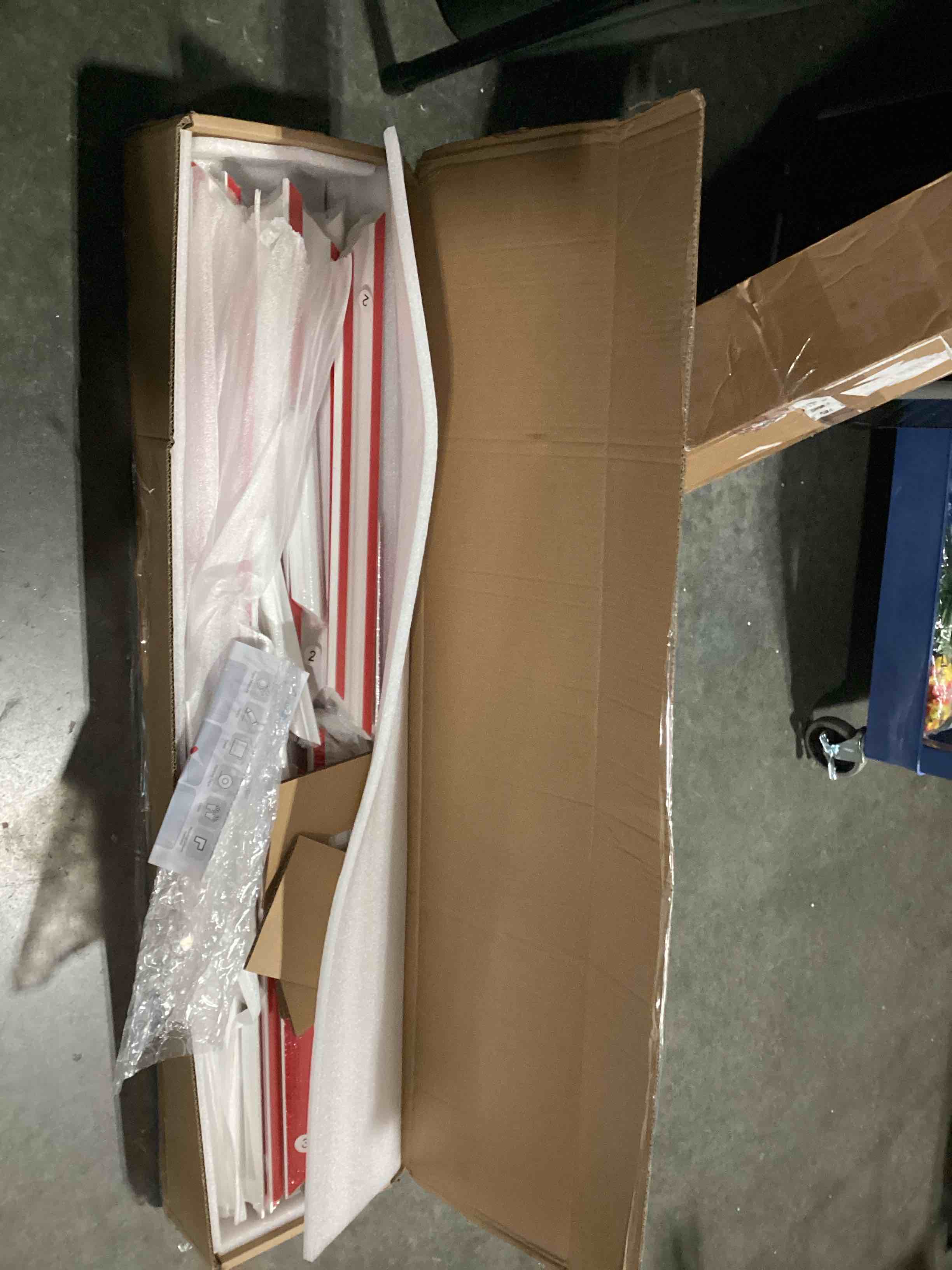 Condition photo showing Good Condition for ar3d 4-frame peel and stick wall molding trim kit, polystyrene molding wall trim for accent wall, 20"x 20" self adhesive wainscoting panels, pre-cut wall molding for home decor inner 9"x9" and outer 20"x20" 4-frame square white