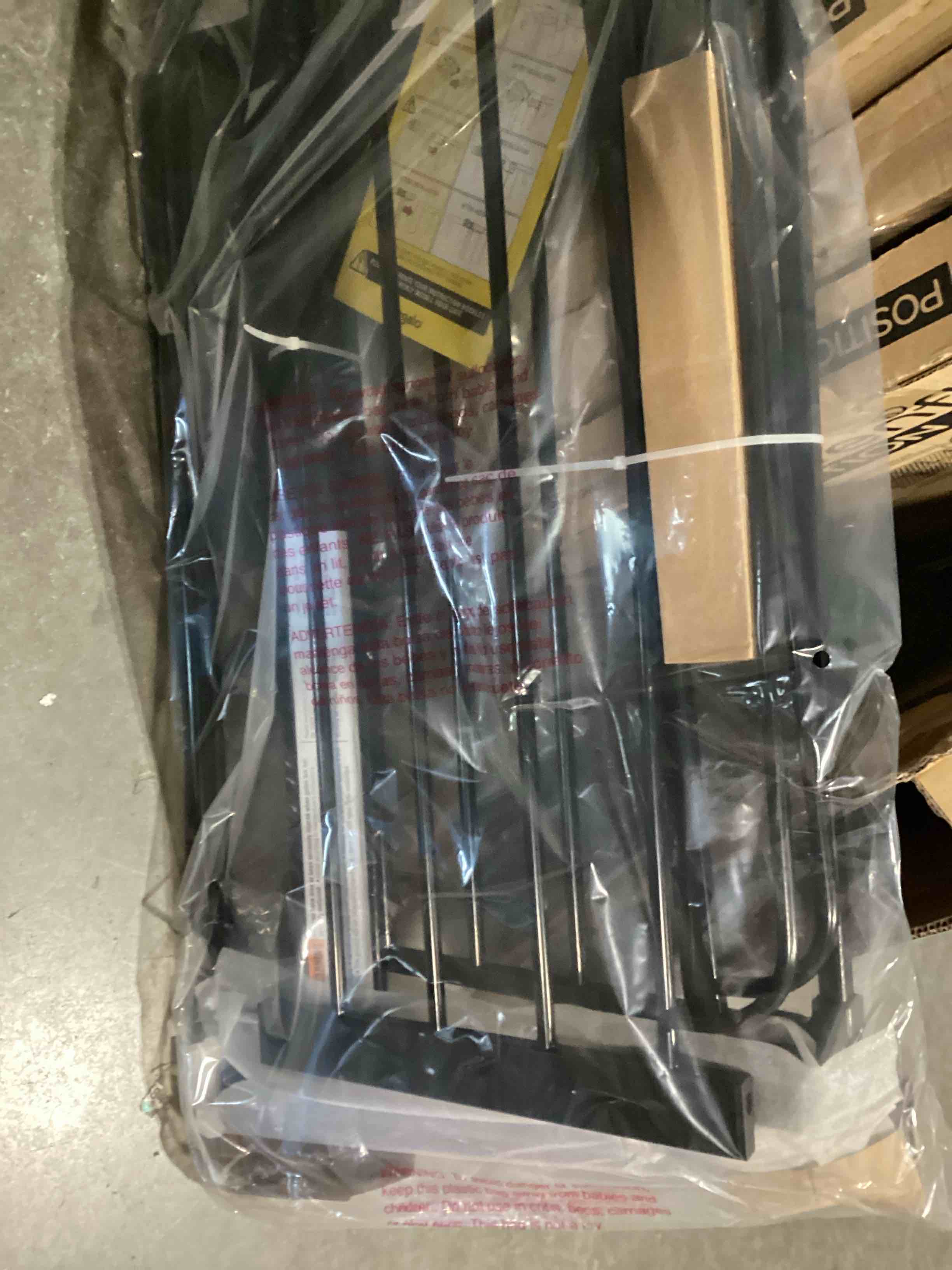 https://s3.amazonaws.com/lotting-images-prod/NKYBargainOutlett/TEA3905854_1781364550241.jpeg