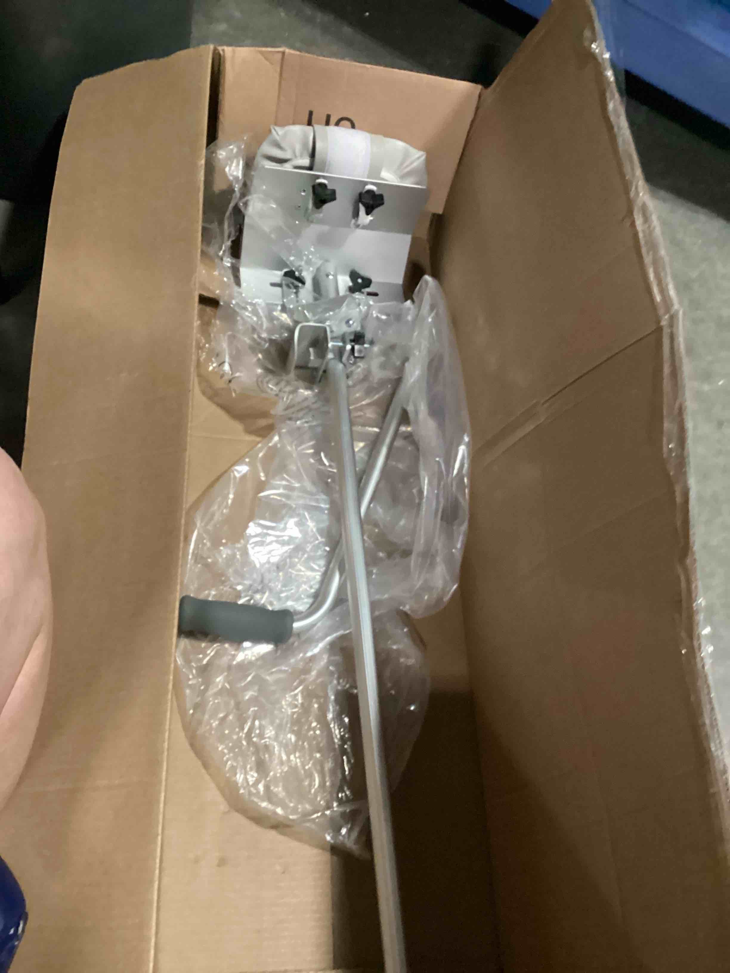 Condition photo showing Good Condition for dynarex bariatric walker platform attachment - heavy duty forearm support arm rest for walker - padded grips, adjustable strap - weight capacity - 500lbs