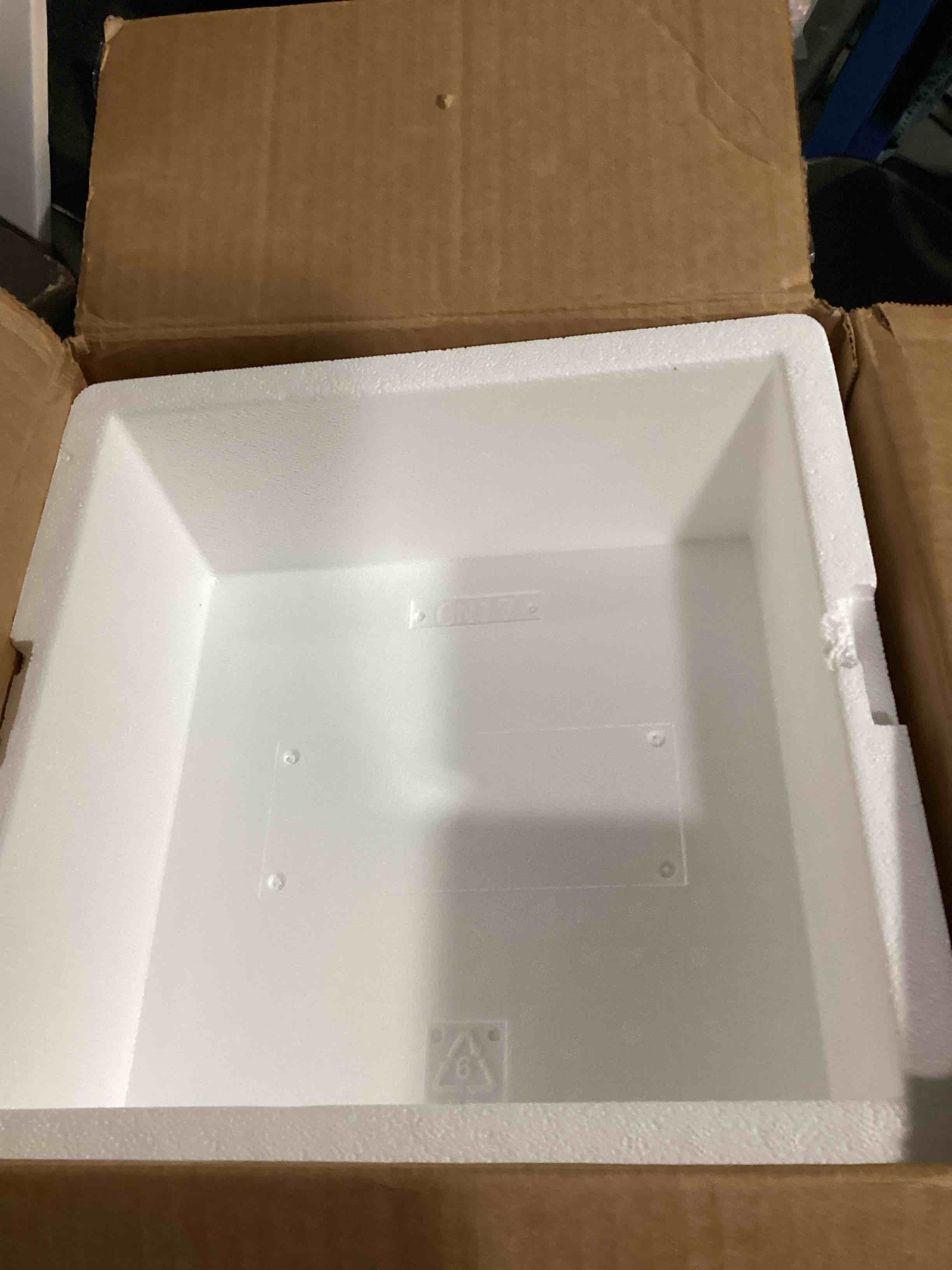 https://s3.amazonaws.com/lotting-images-prod/NKYBargainOutlett/TEA3905891_1781545756162.jpeg