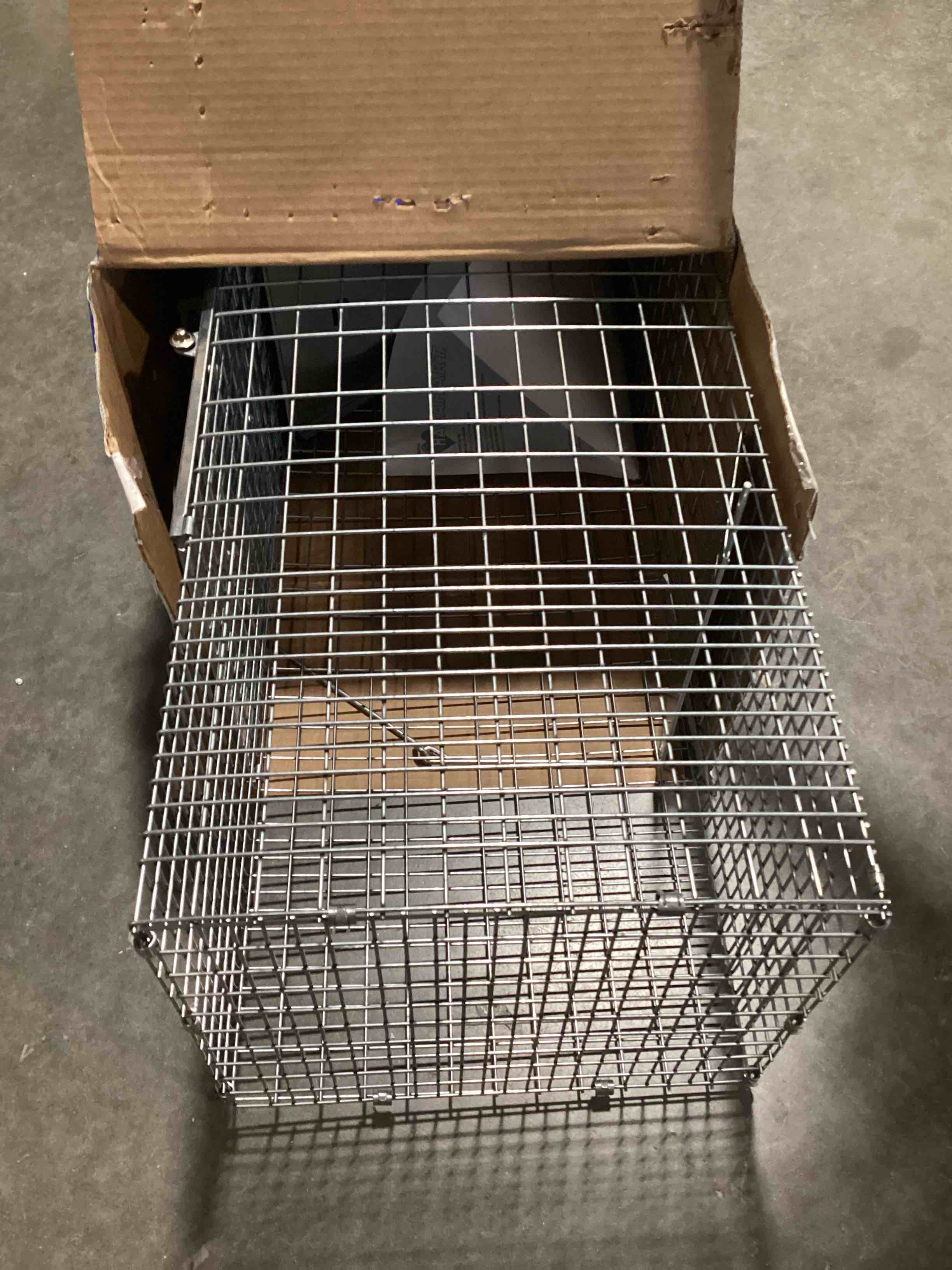 Condition photo showing Good Condition for havahart 1085 large 1-door easy set humane live animal trap for armadillos, cats, groundhogs, muskrats, opossums, raccoons, skunks - havahart live animal cage trap