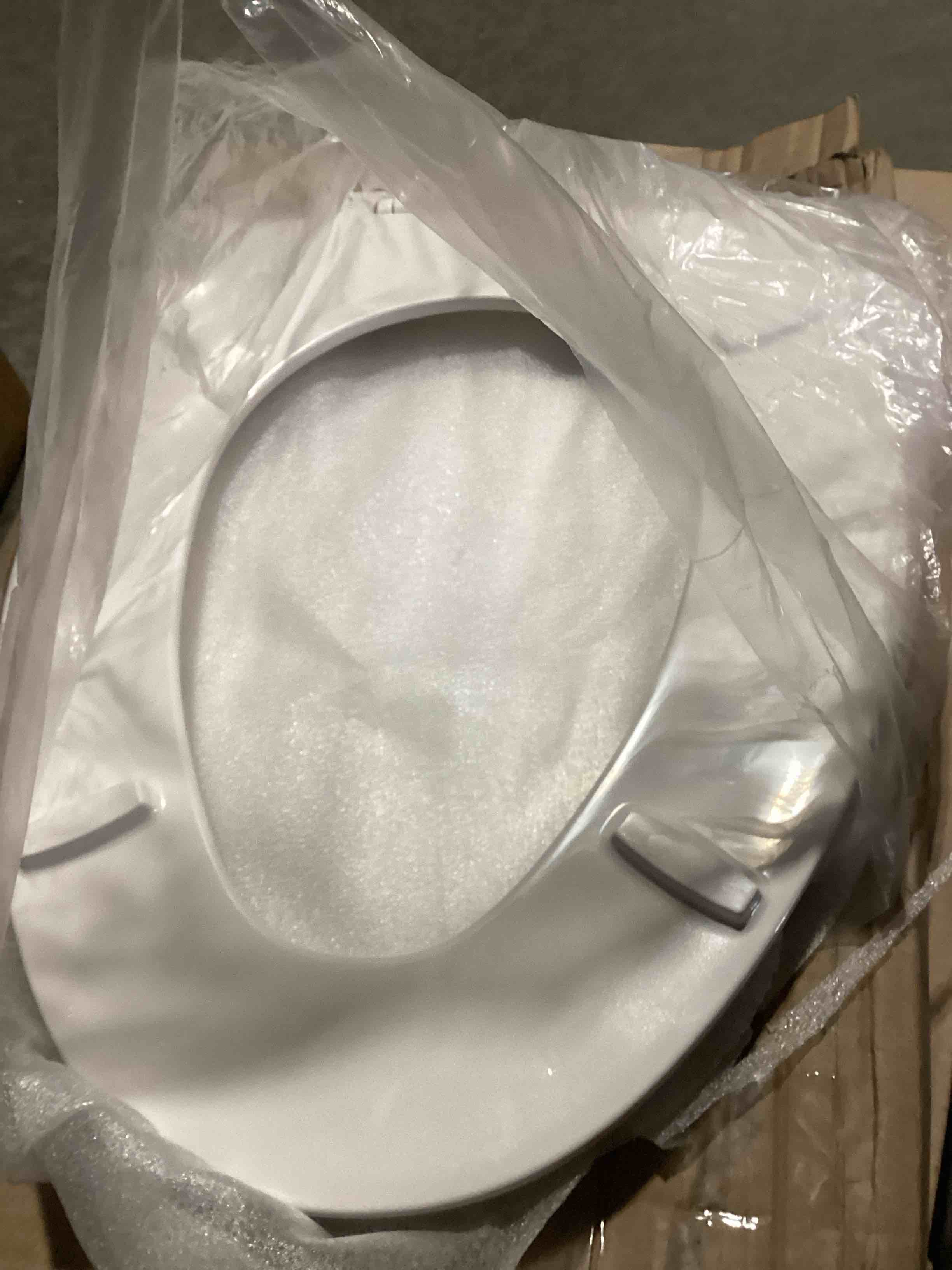 Condition photo showing Good Condition for centoco elongated toilet seat, heavy-duty wood core with plastic scratch-resistant finish, made in the usa, 900-001, white white standard elongated