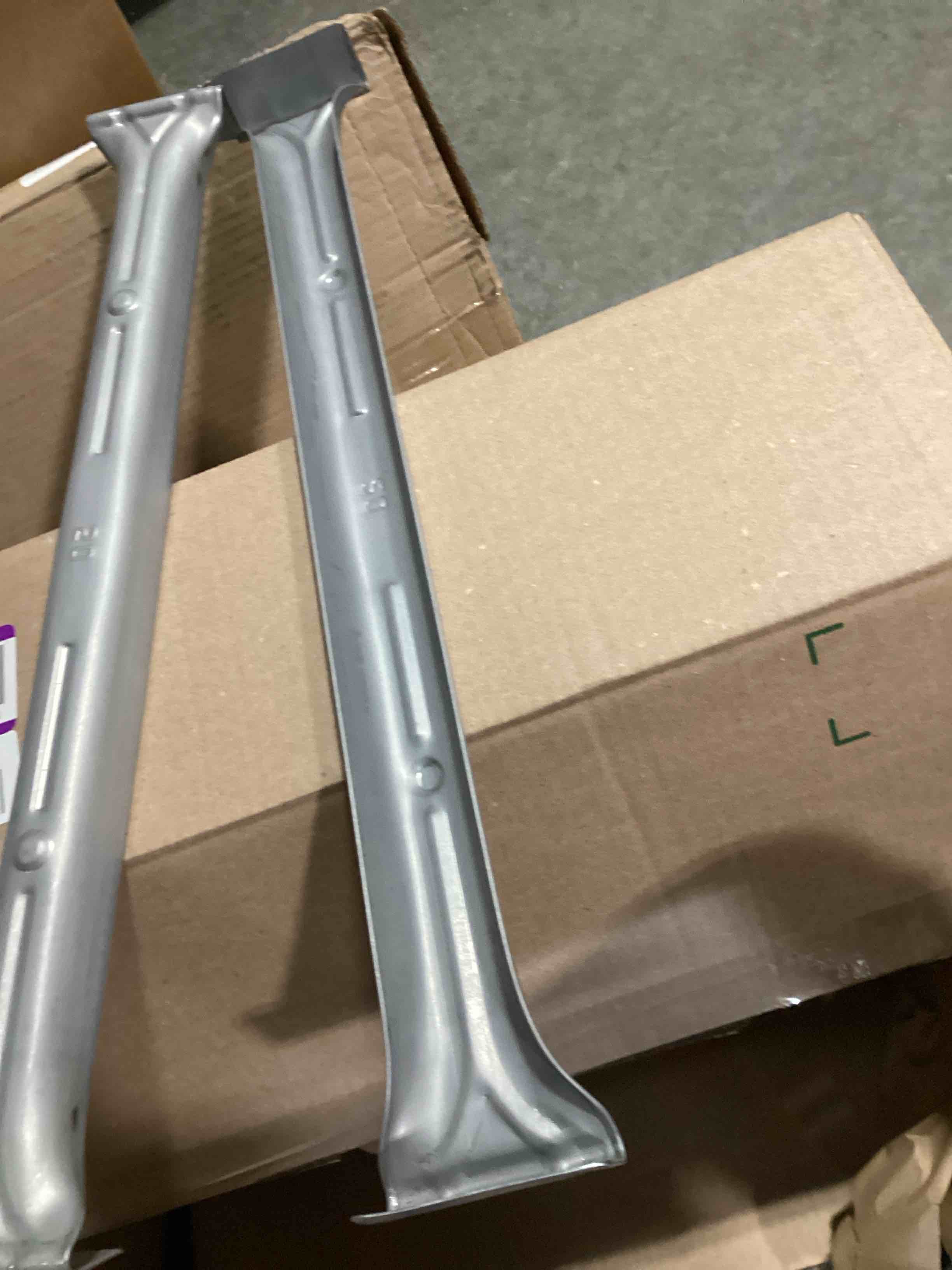 Condition photo showing Good Condition for aviditi bar20 wardrobe hanger bar, 20" length, silver (1 each)