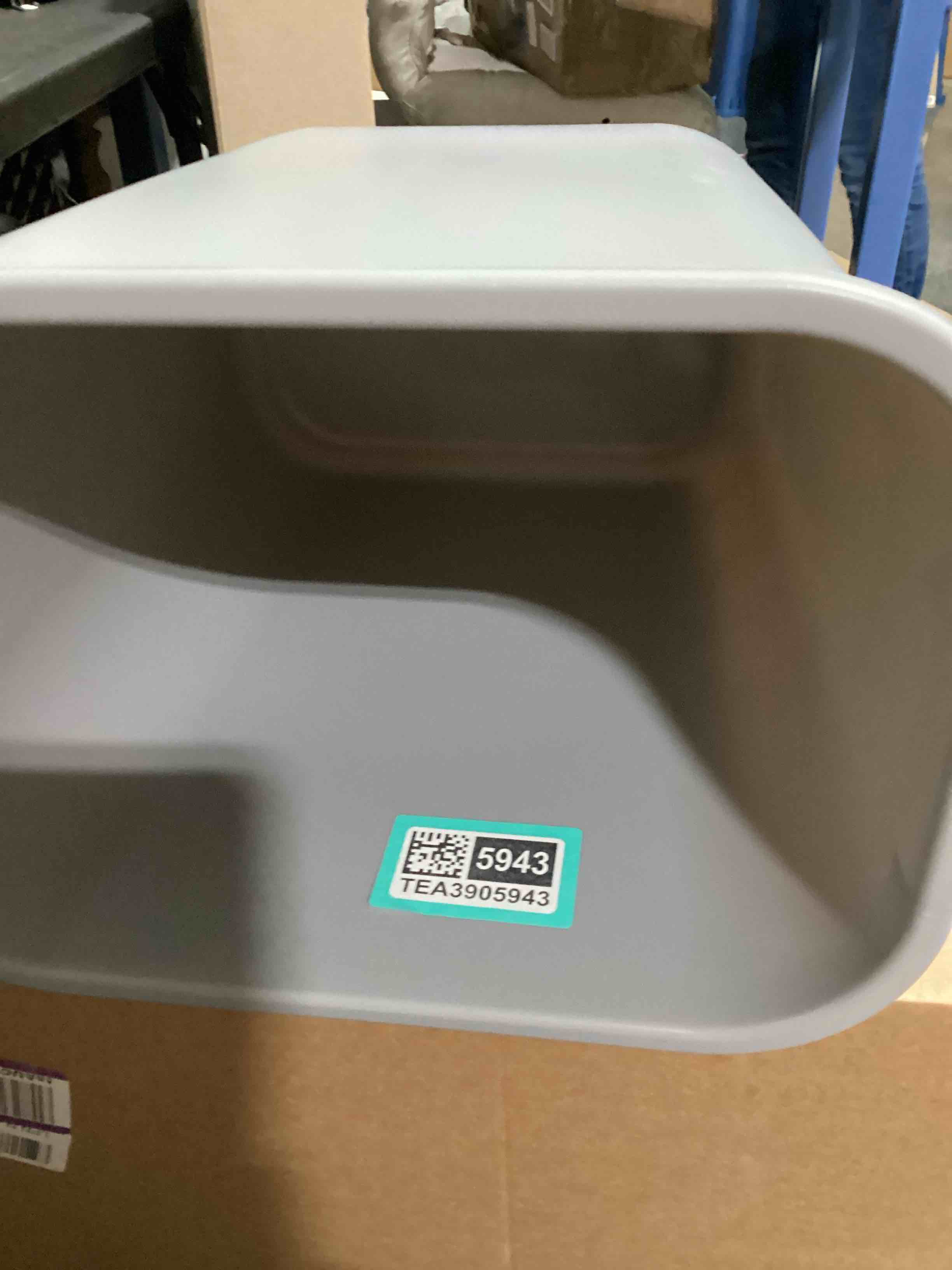 Condition photo showing Good Condition for rubbermaid commercial products resin wastebasket/trash can, 7-gallon/28-quart, gray, plastic, for bedroom/bathroom/office, fits under desk/sink/cabinet 7 gallons gray 1